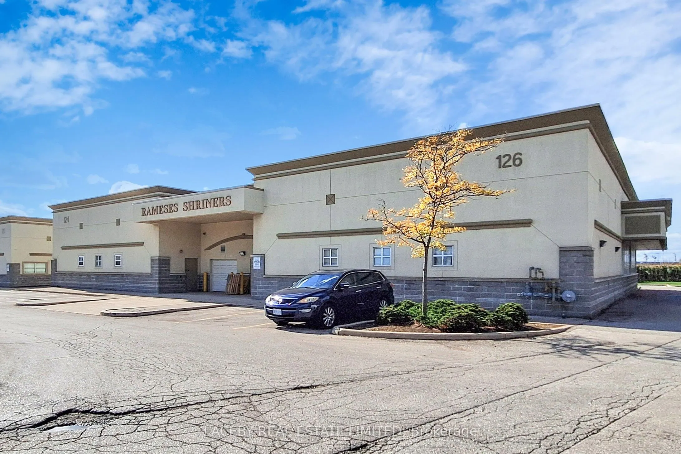 124-126 Queen's Plate Drive, #14&15