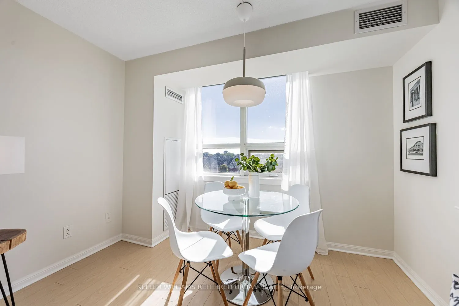 4 Elsinore Path, #511