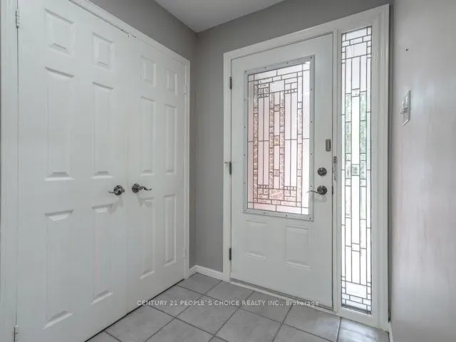 1575 Sir Monty's Drive