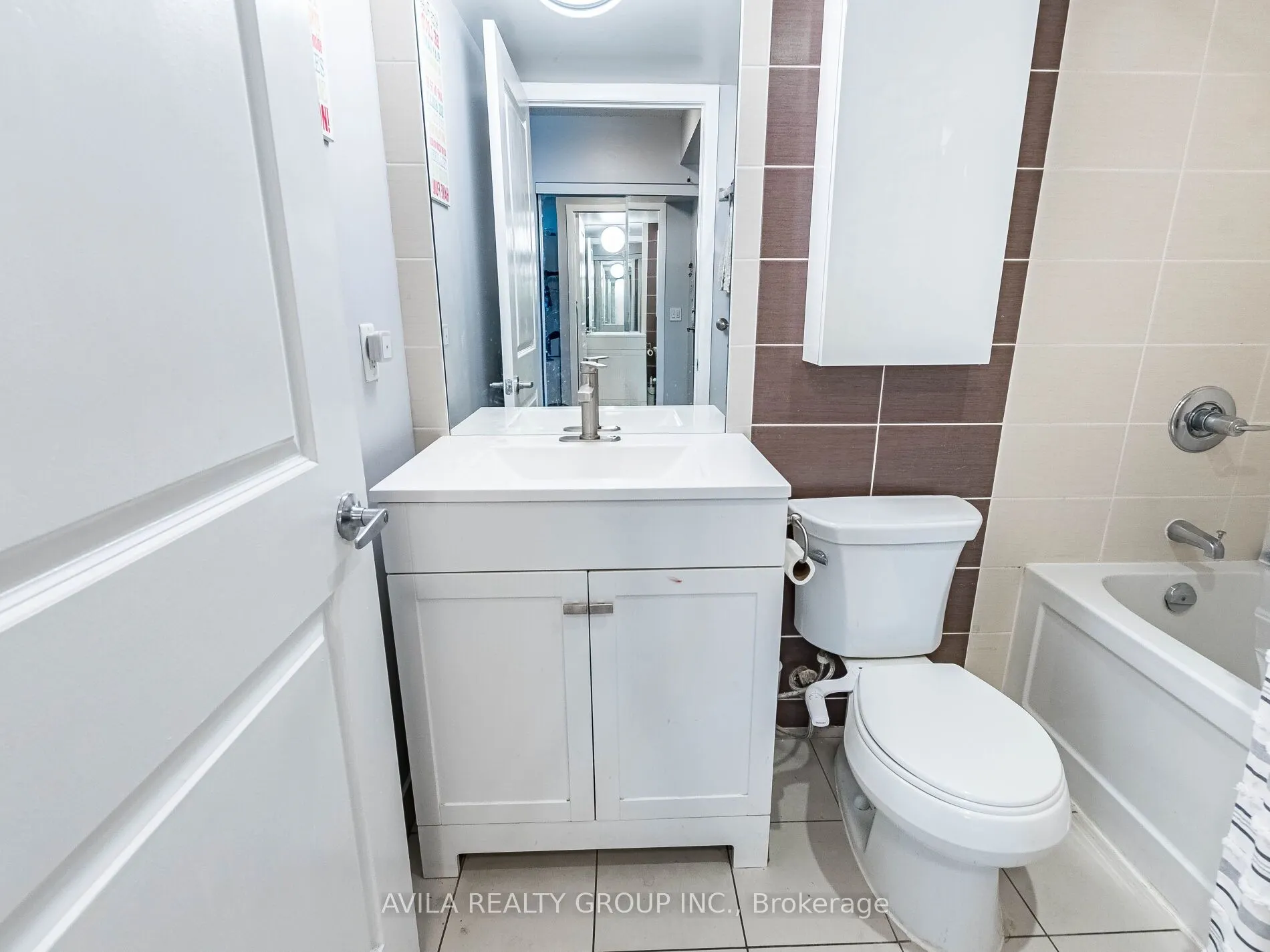 215 Sherway Gardens Road E, #1001