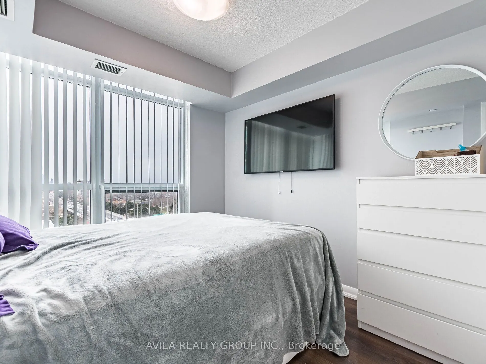 215 Sherway Gardens Road E, #1001