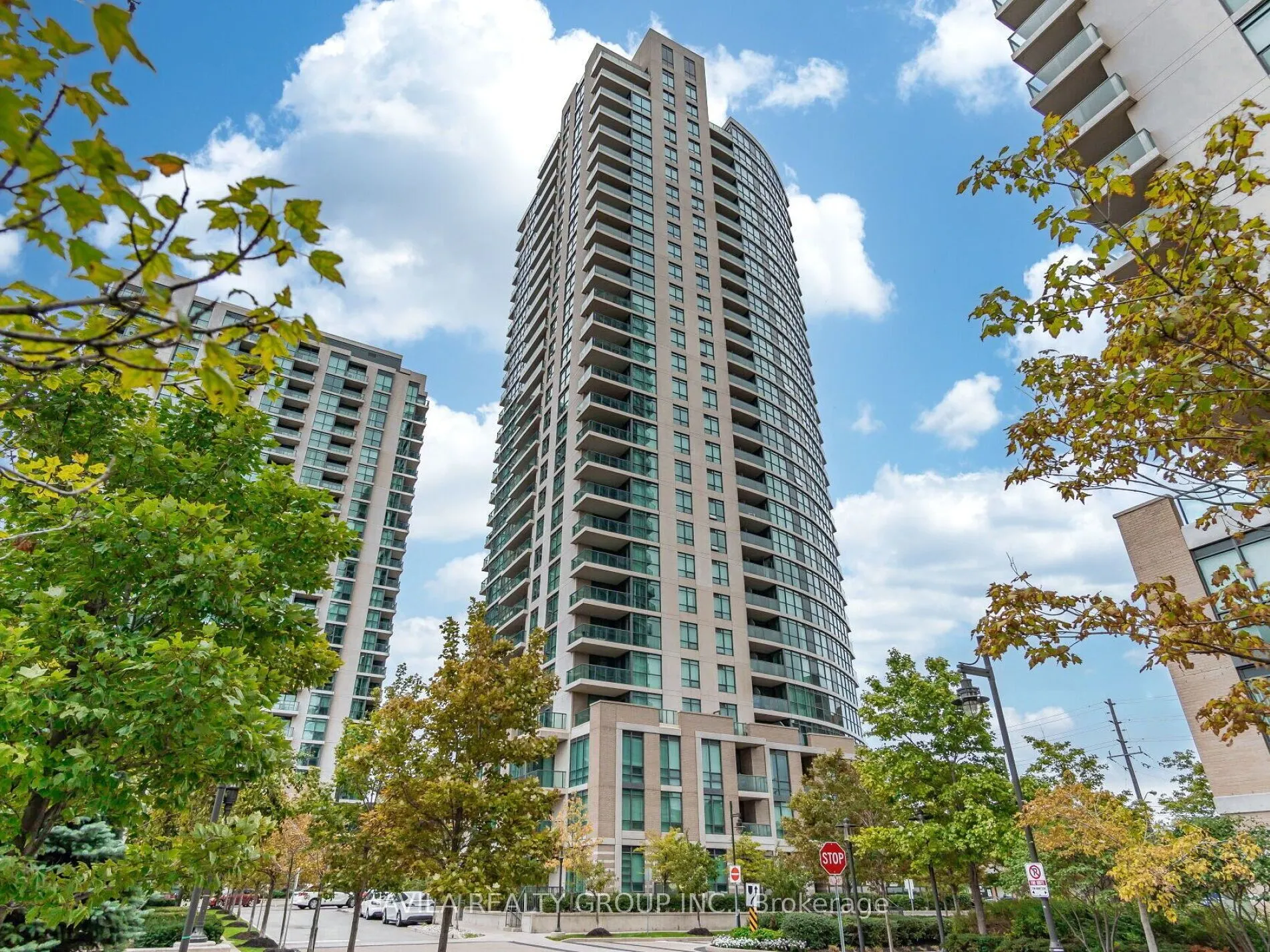 215 Sherway Gardens Road E, #1001