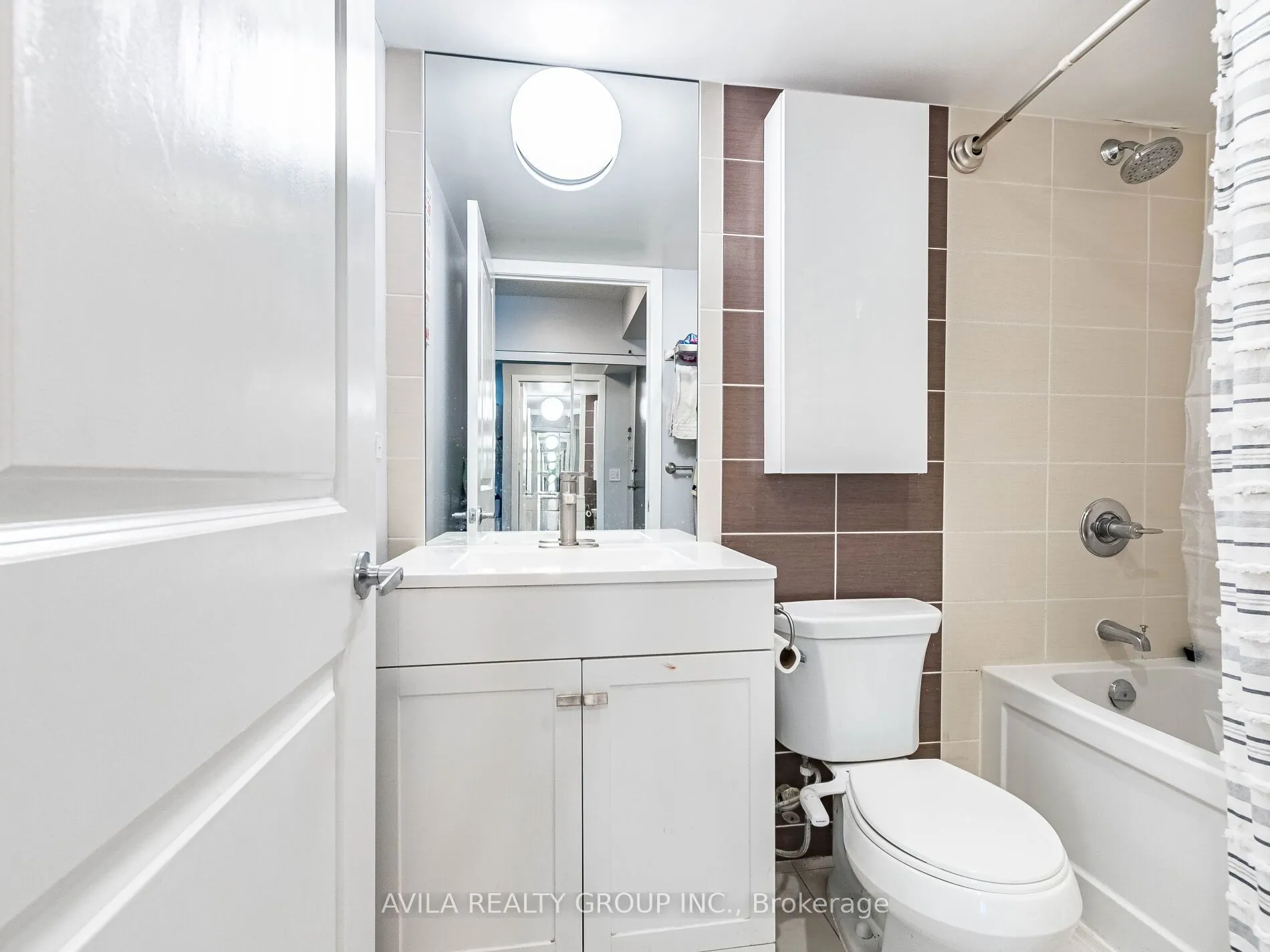 215 Sherway Gardens Road E, #1001