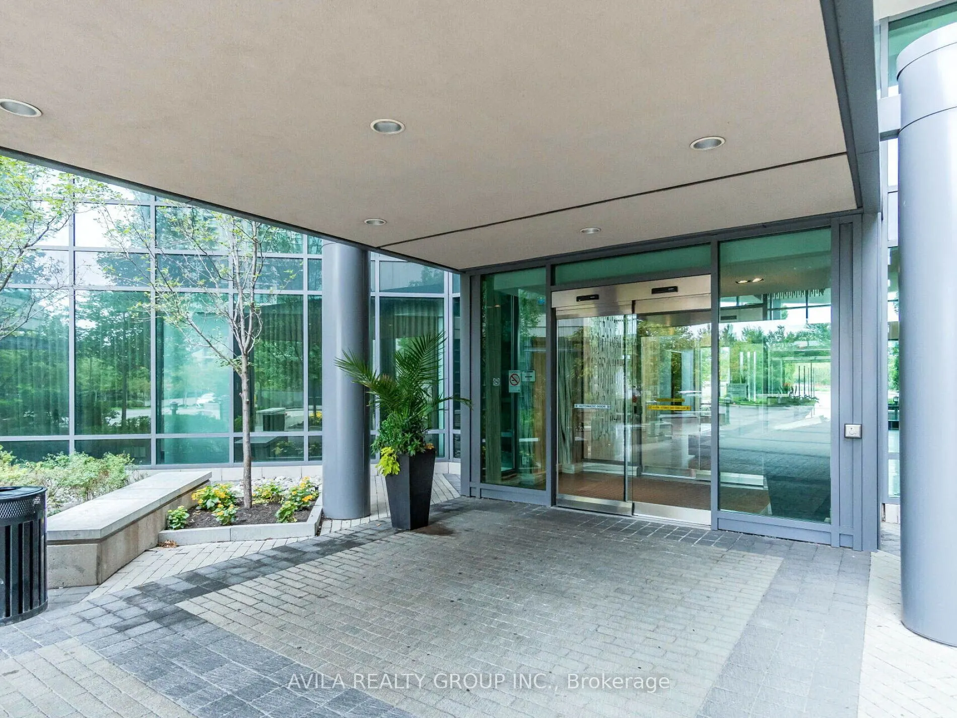 215 Sherway Gardens Road E, #1001