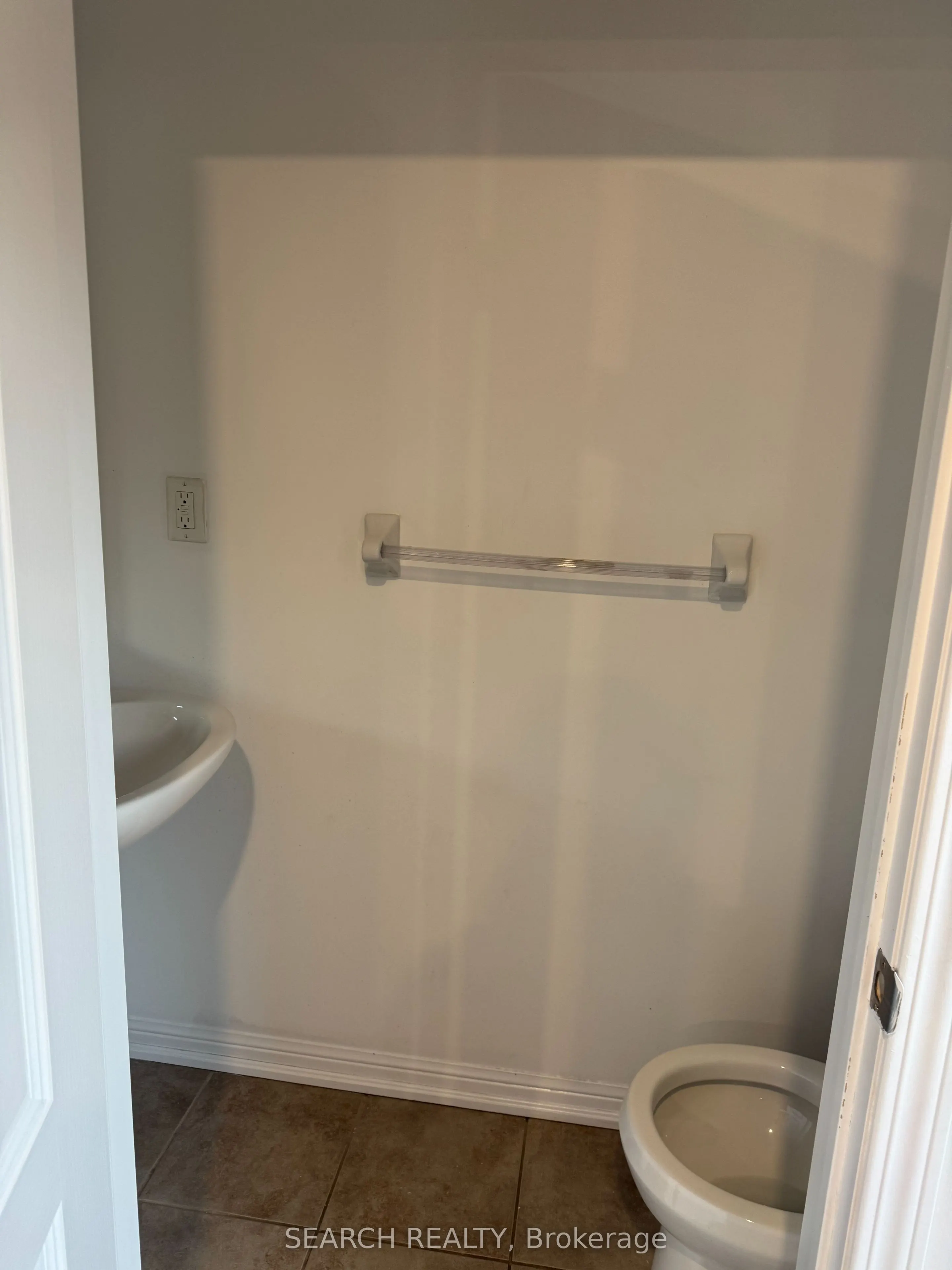 3135 Boxford Crescent, #12