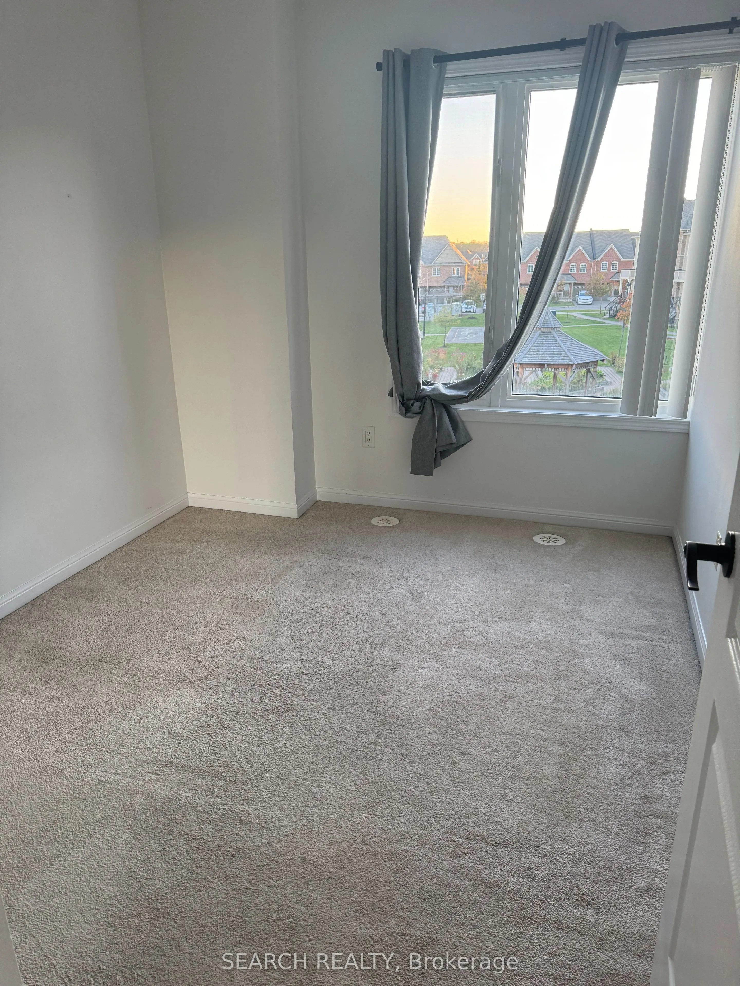 3135 Boxford Crescent, #12