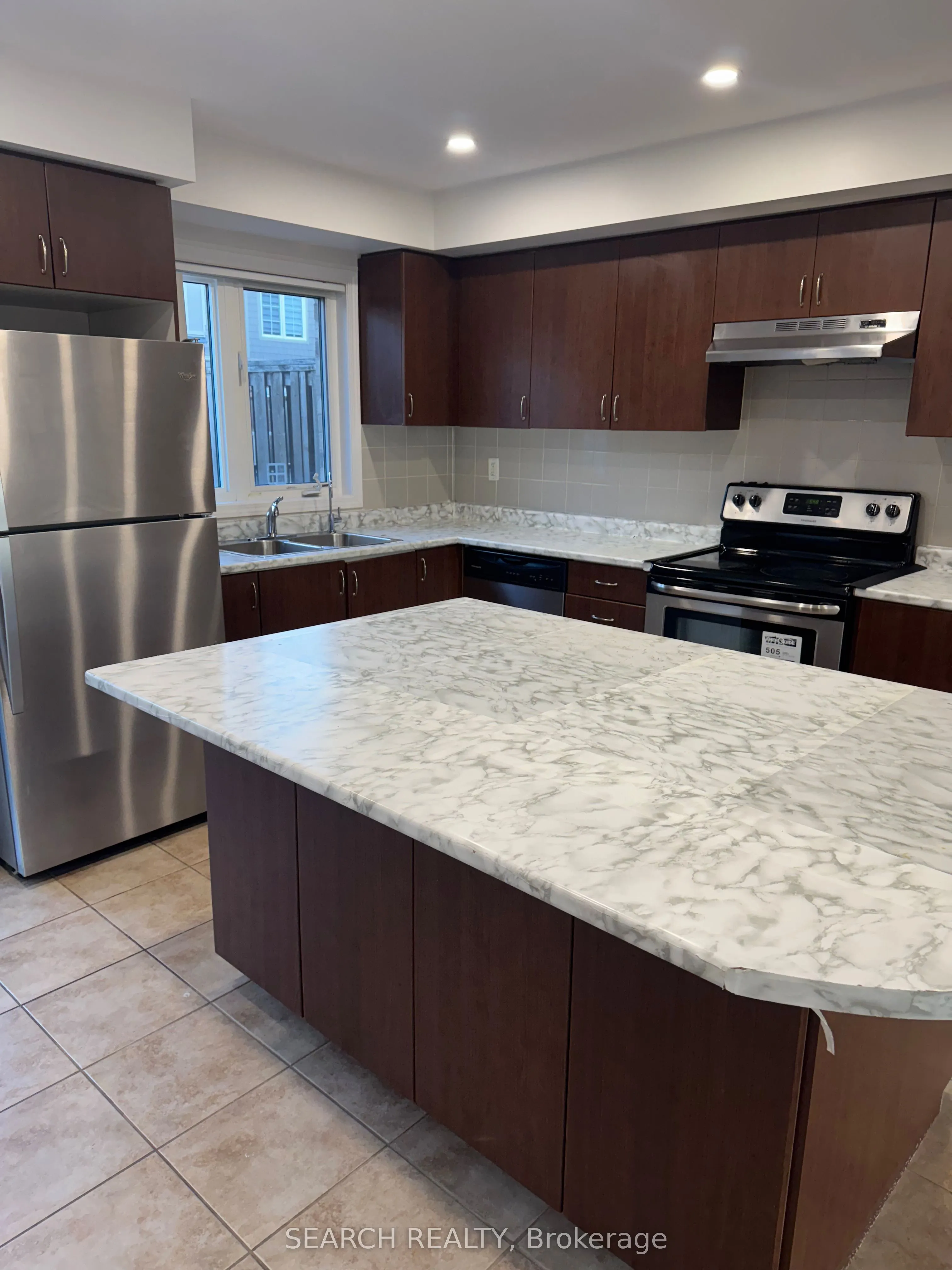 3135 Boxford Crescent, #12