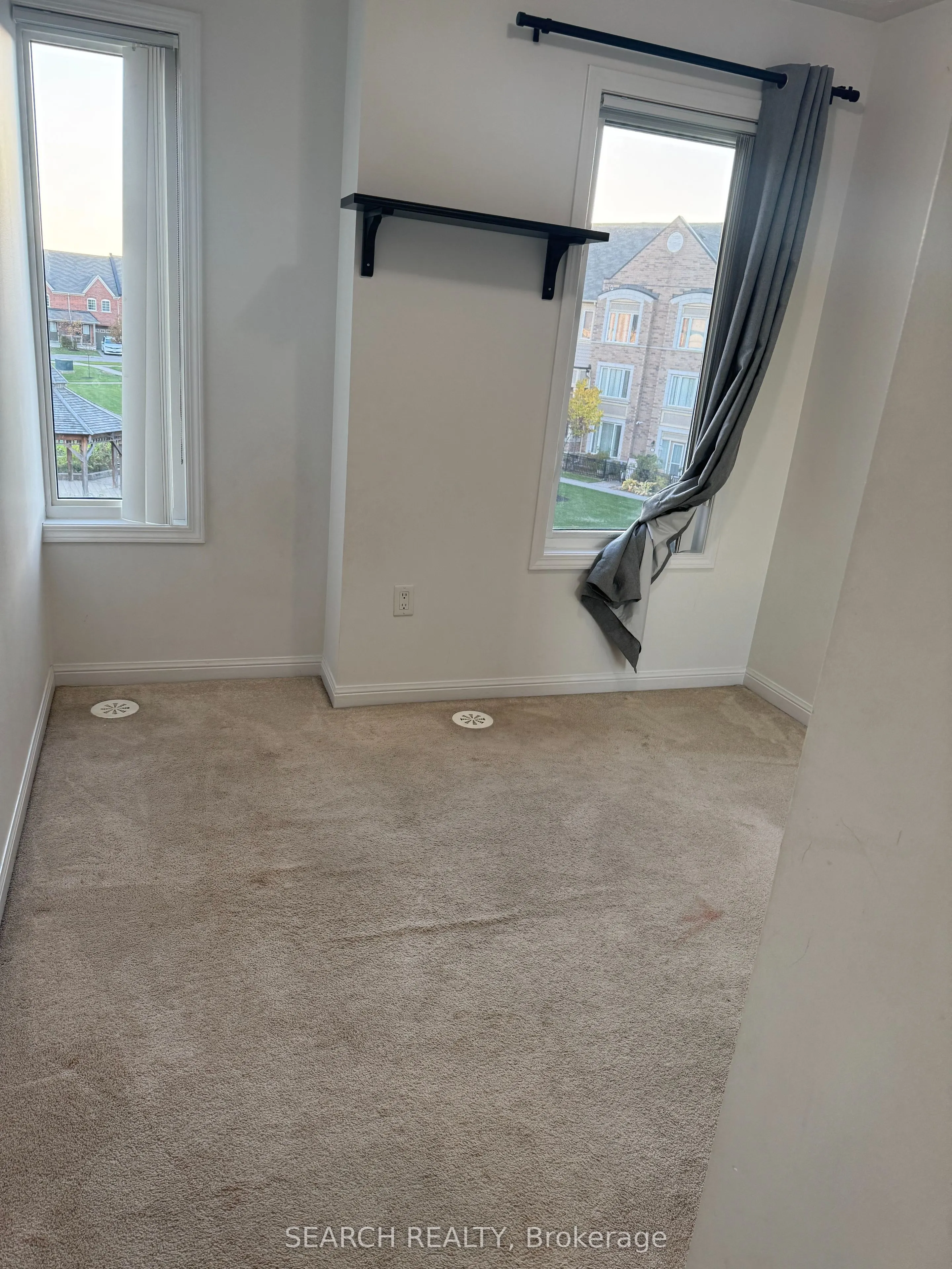 3135 Boxford Crescent, #12