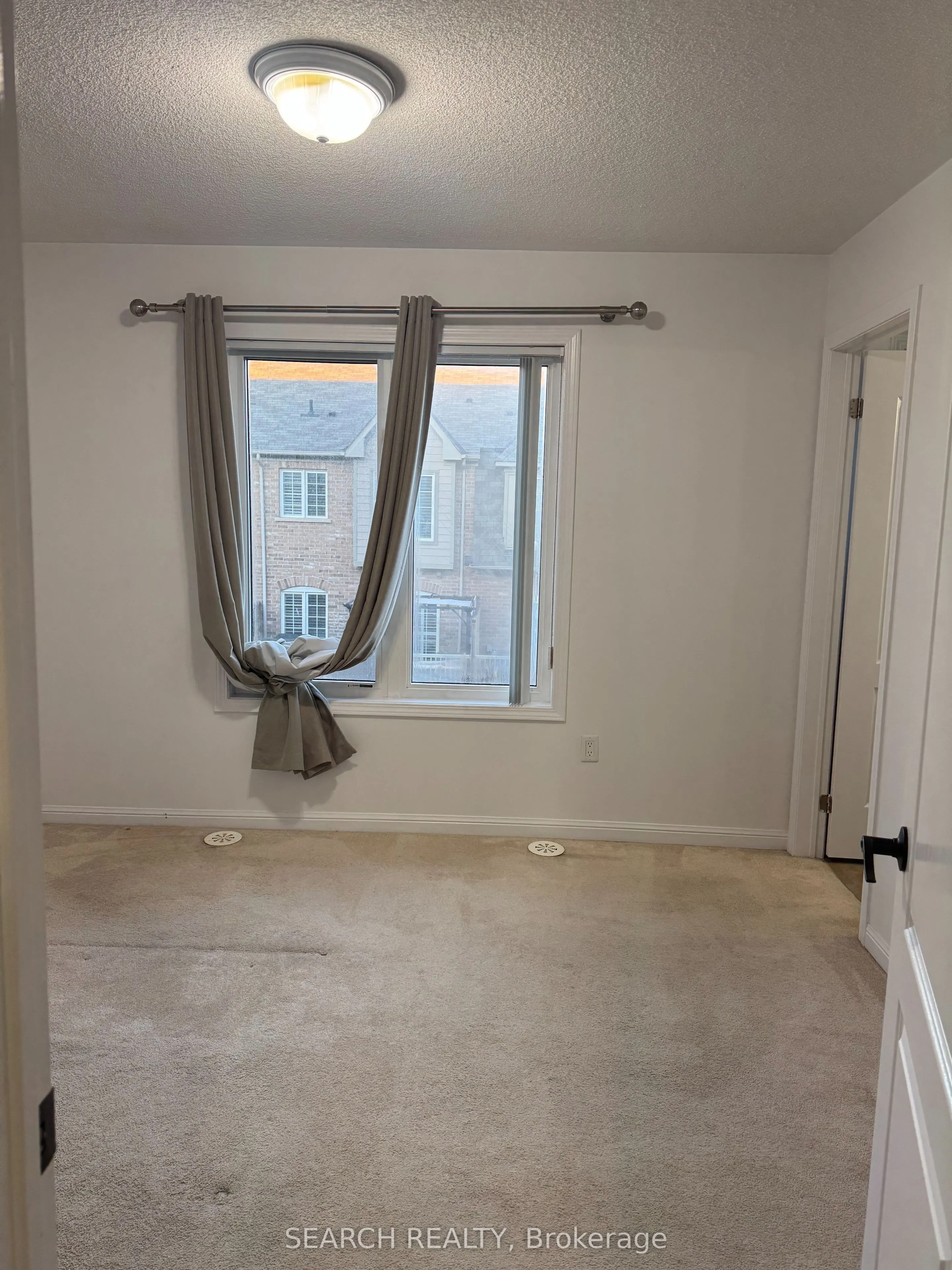 3135 Boxford Crescent, #12