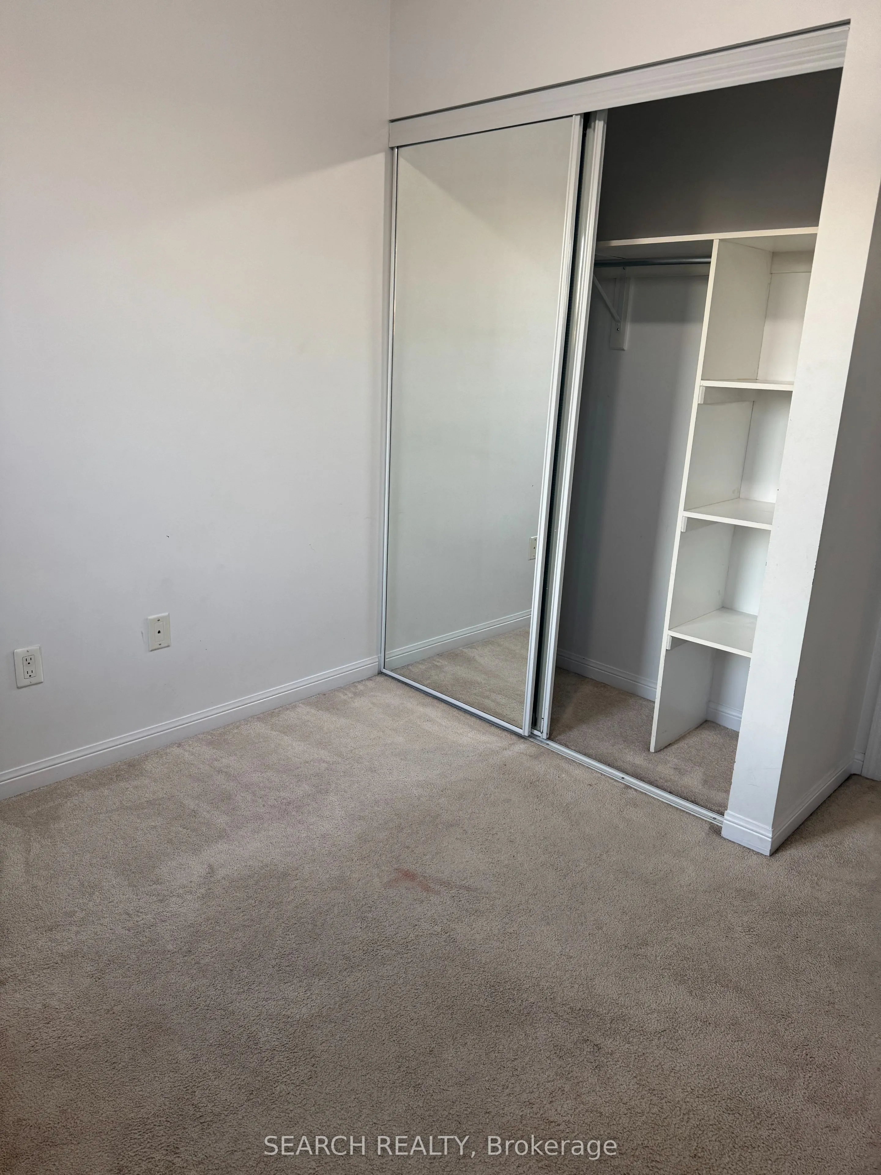 3135 Boxford Crescent, #12