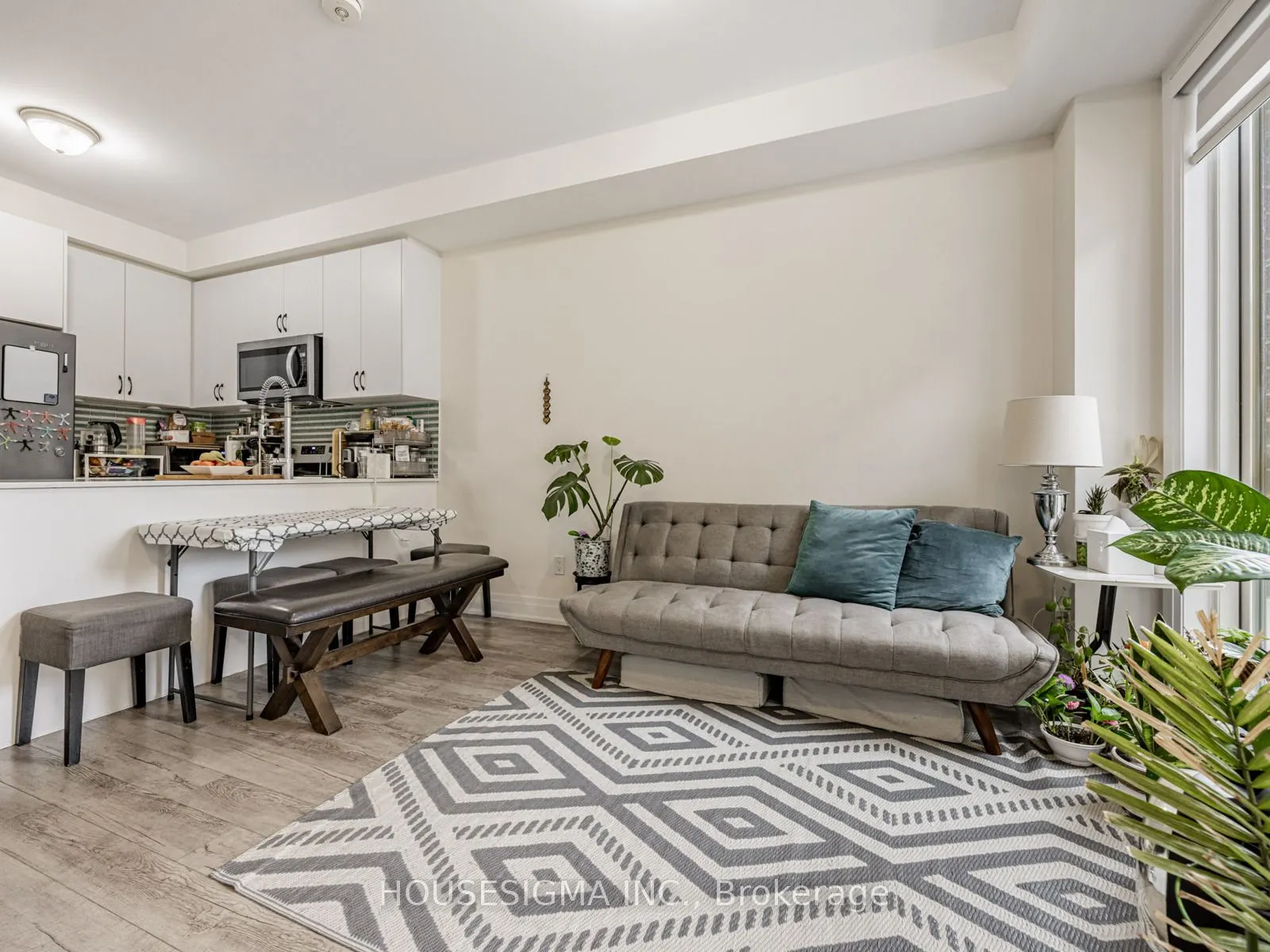 713 Lawrence Avenue W, #5