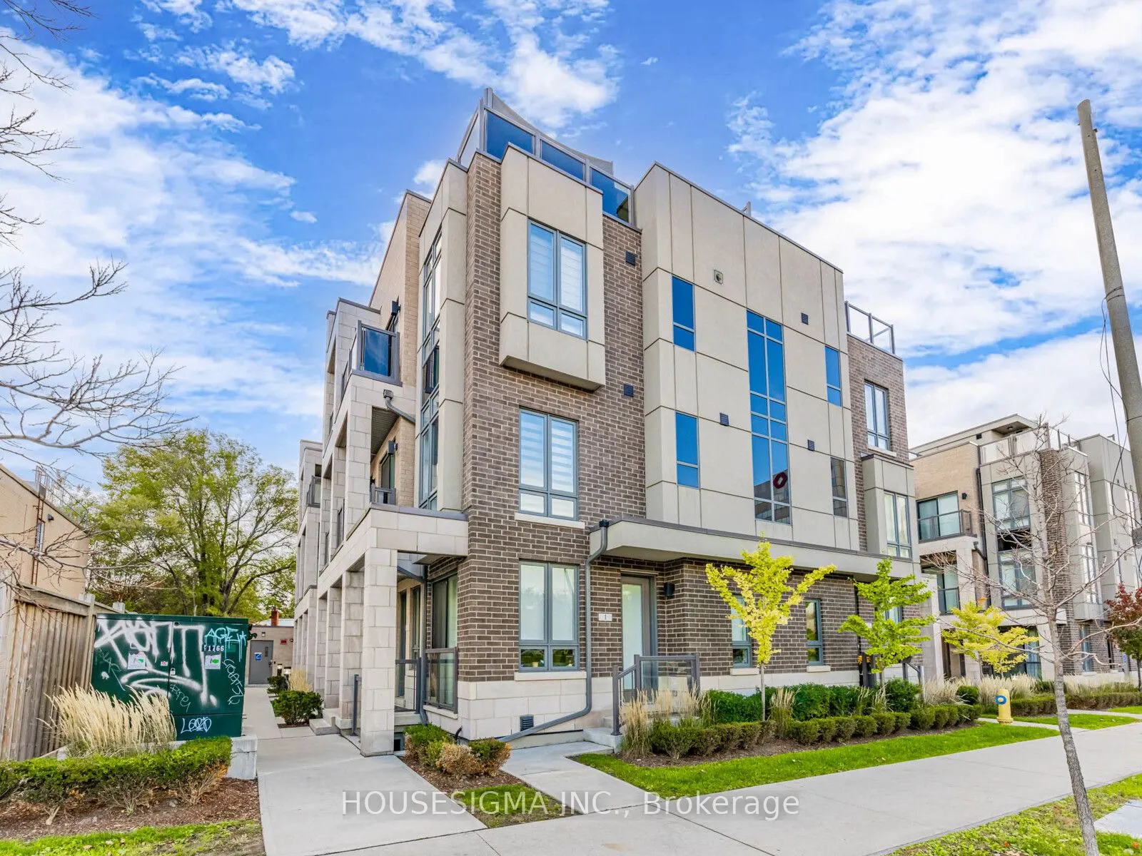 713 Lawrence Avenue W, #5