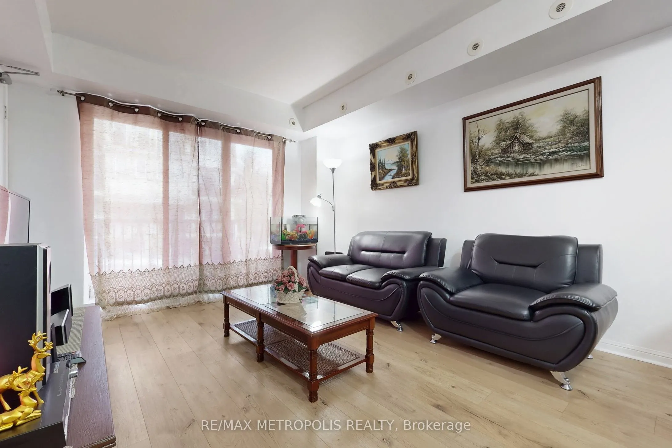 3043 Finch Avenue W, #2025