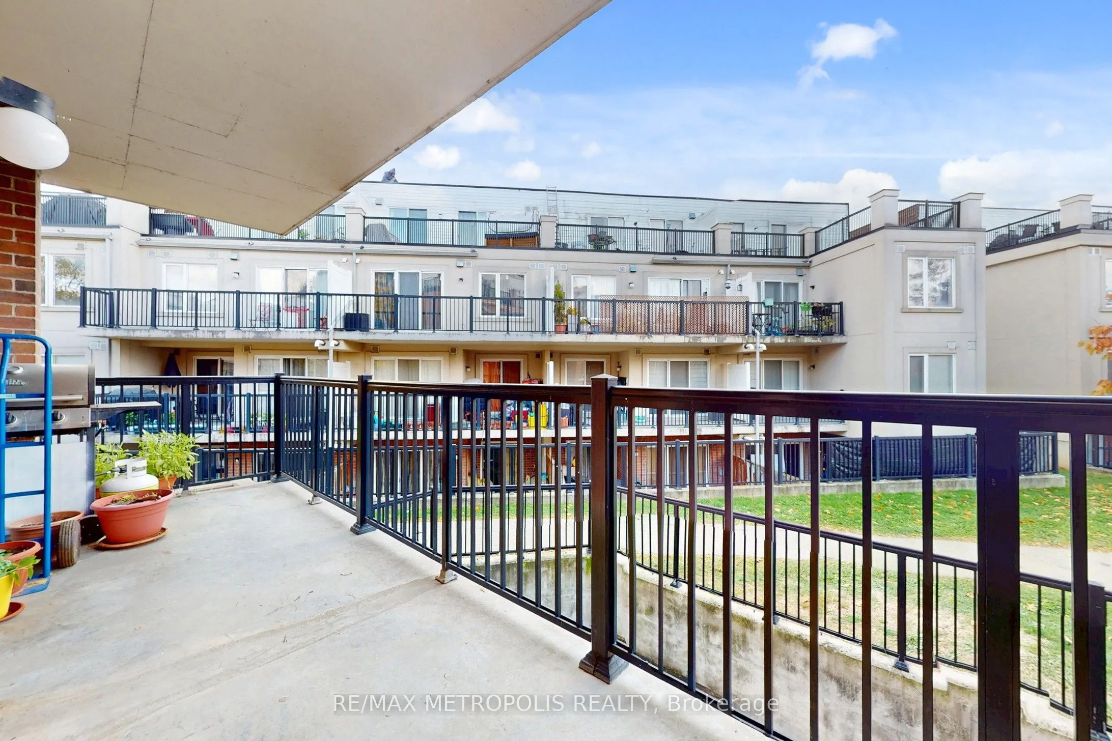 3043 Finch Avenue W, #2025