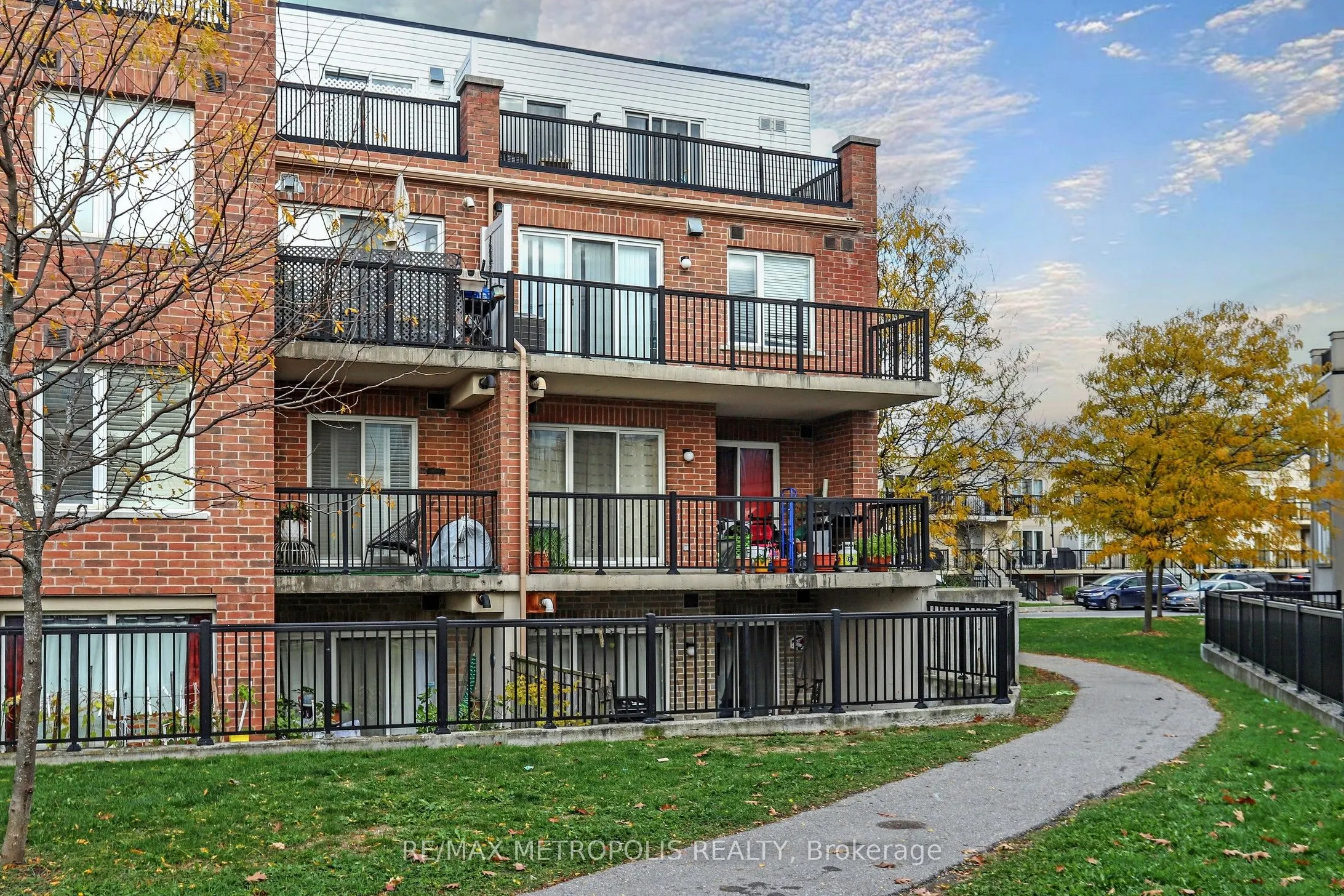 3043 Finch Avenue W, #2025