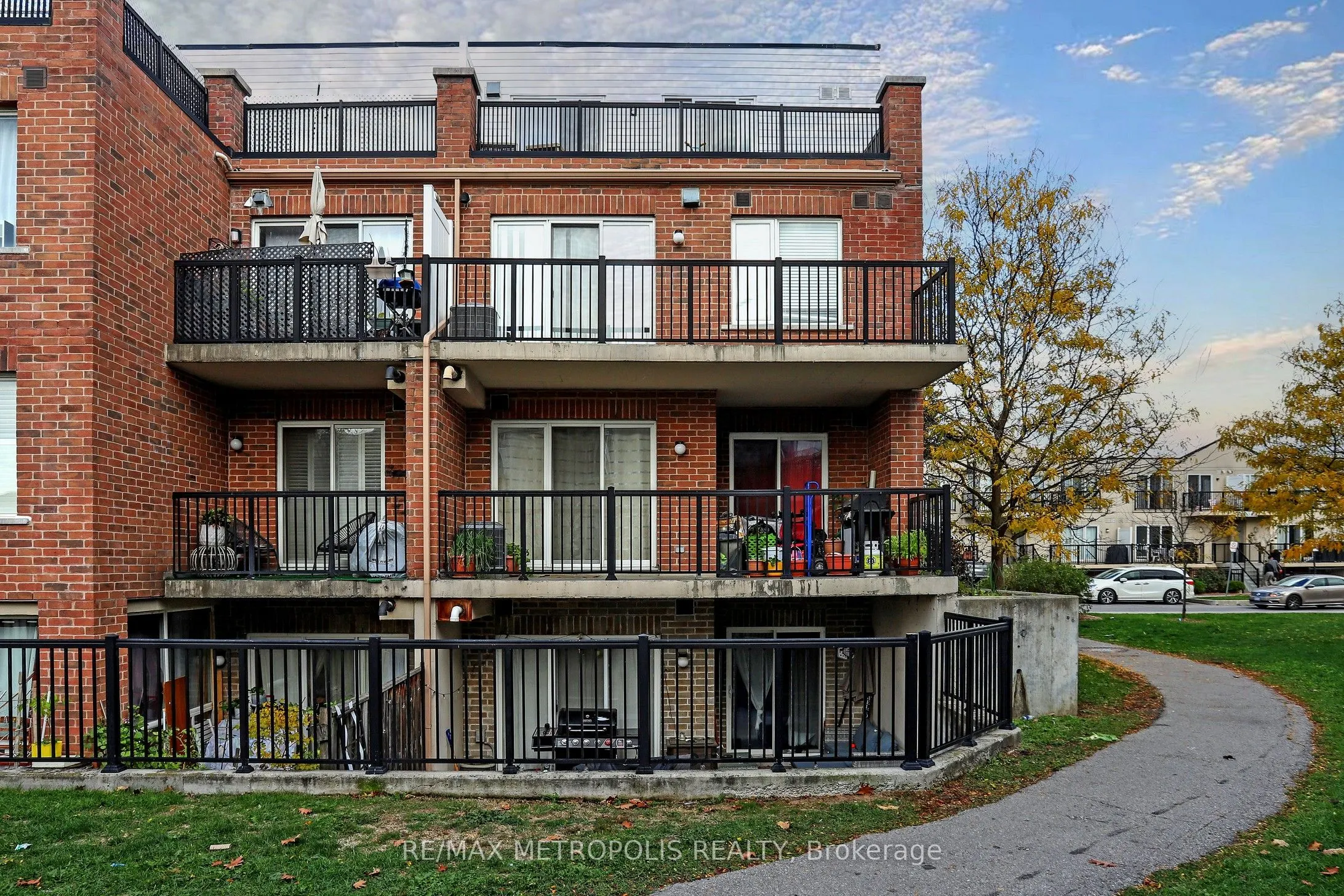 3043 Finch Avenue W, #2025