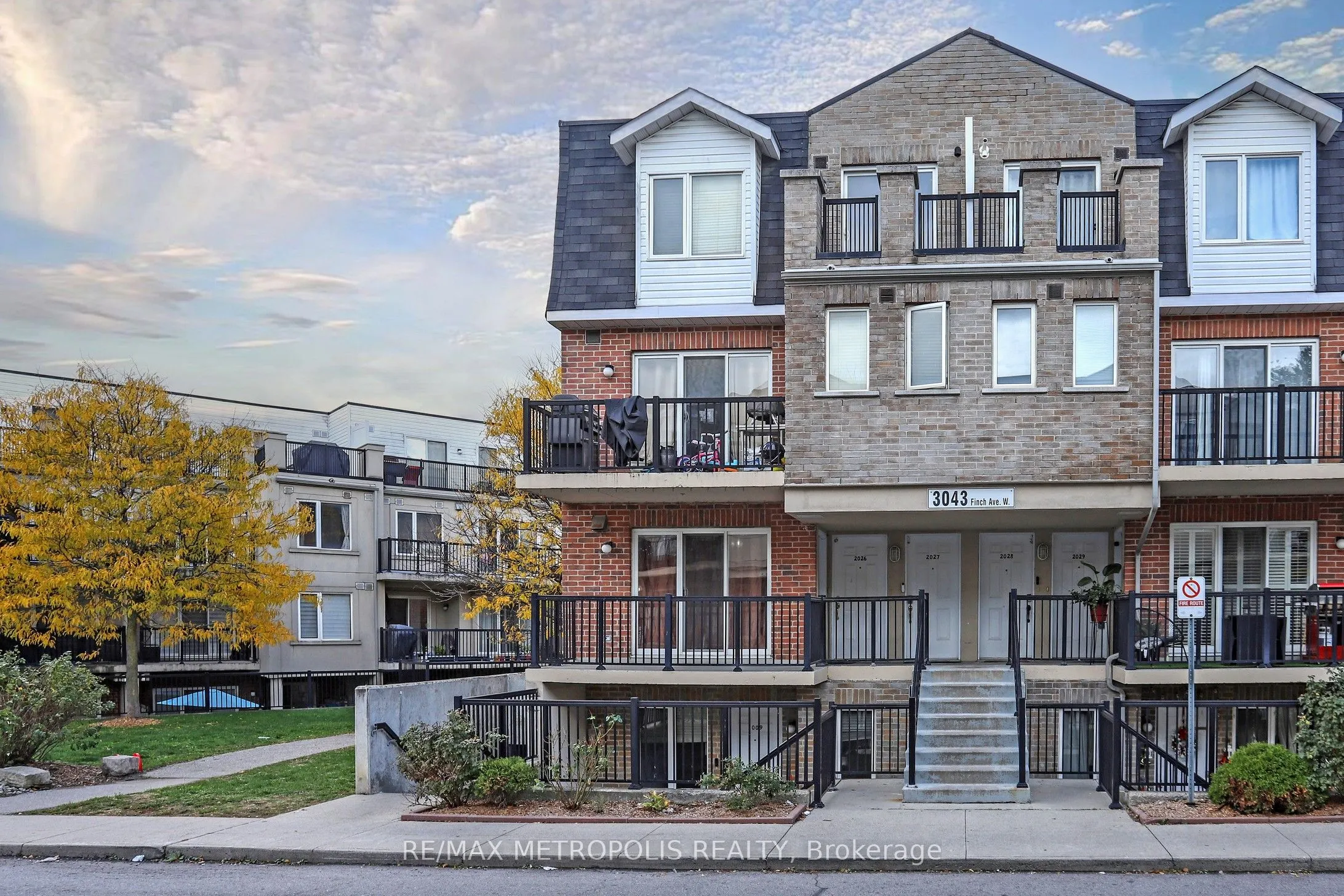 3043 Finch Avenue W, #2025