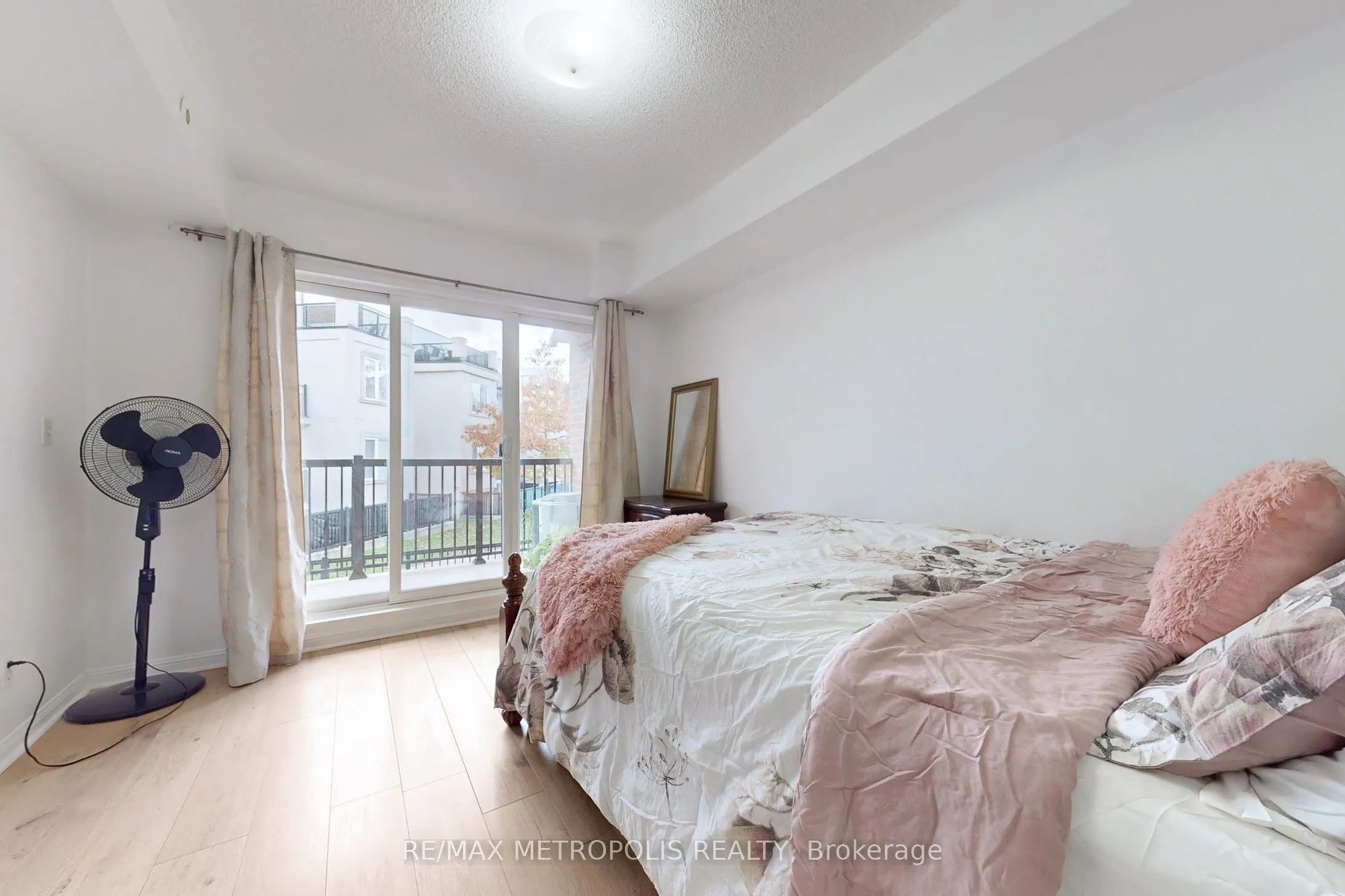 3043 Finch Avenue W, #2025