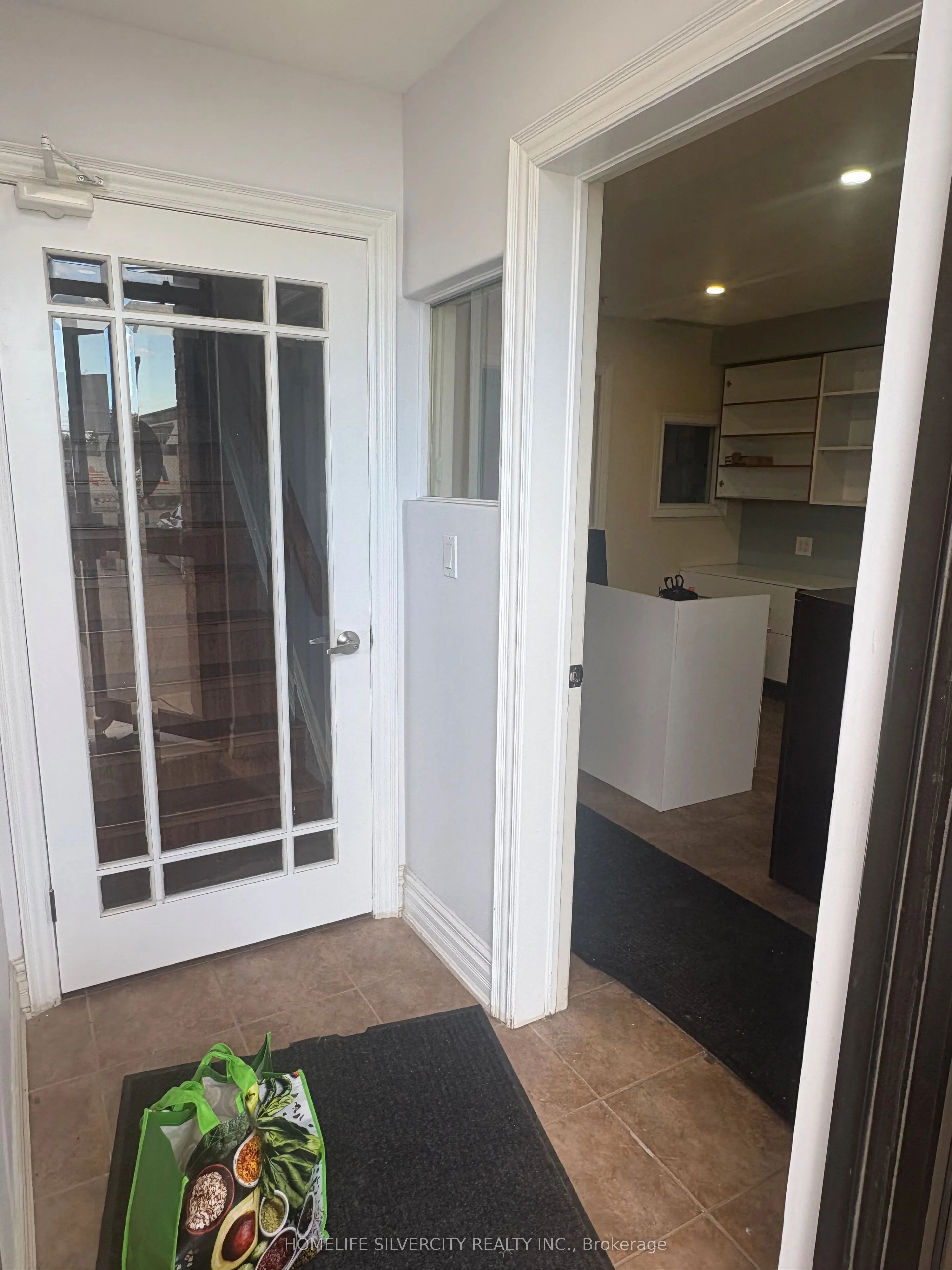 2131 Williams Parkway E, #17