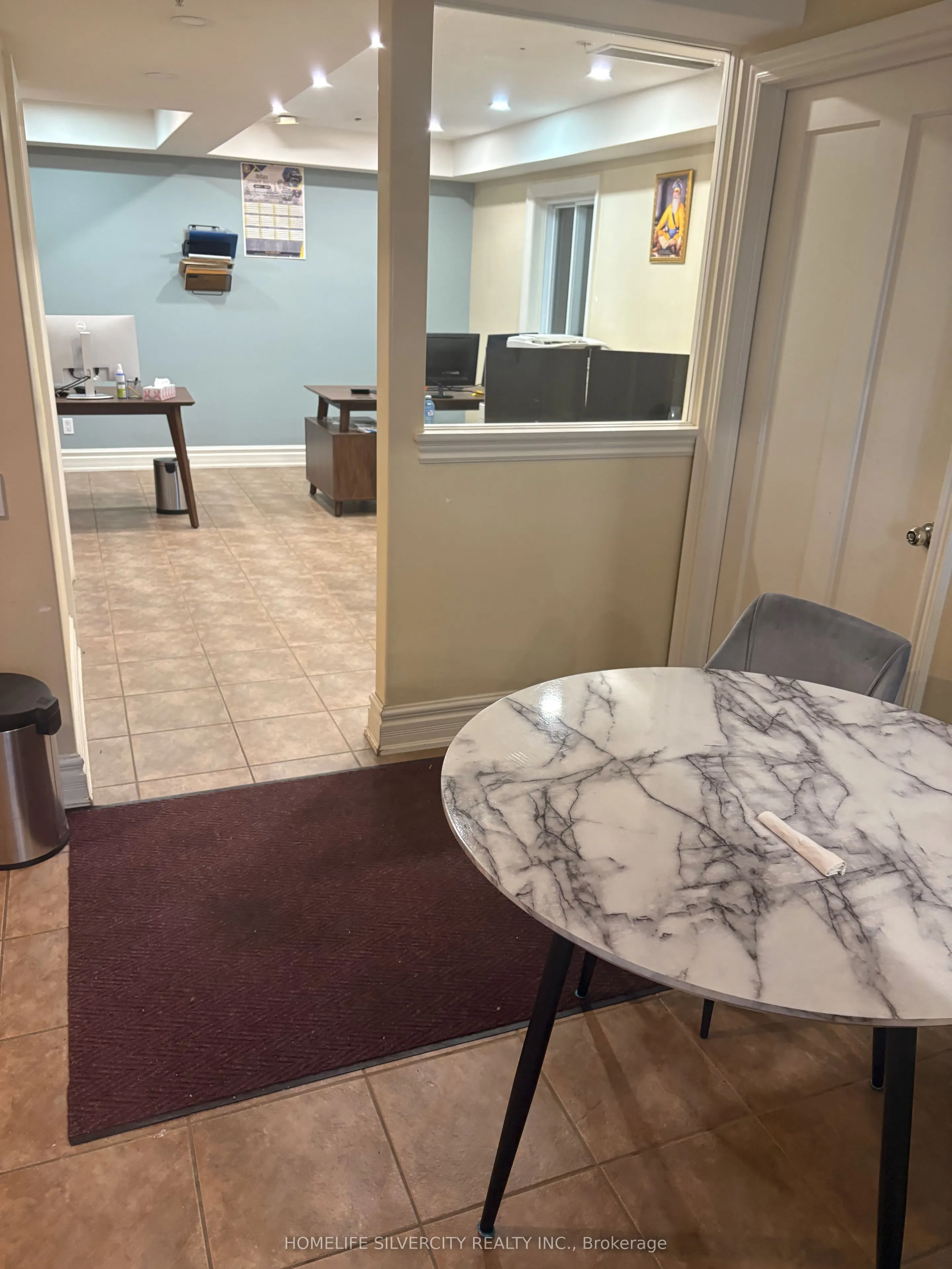 2131 Williams Parkway E, #17