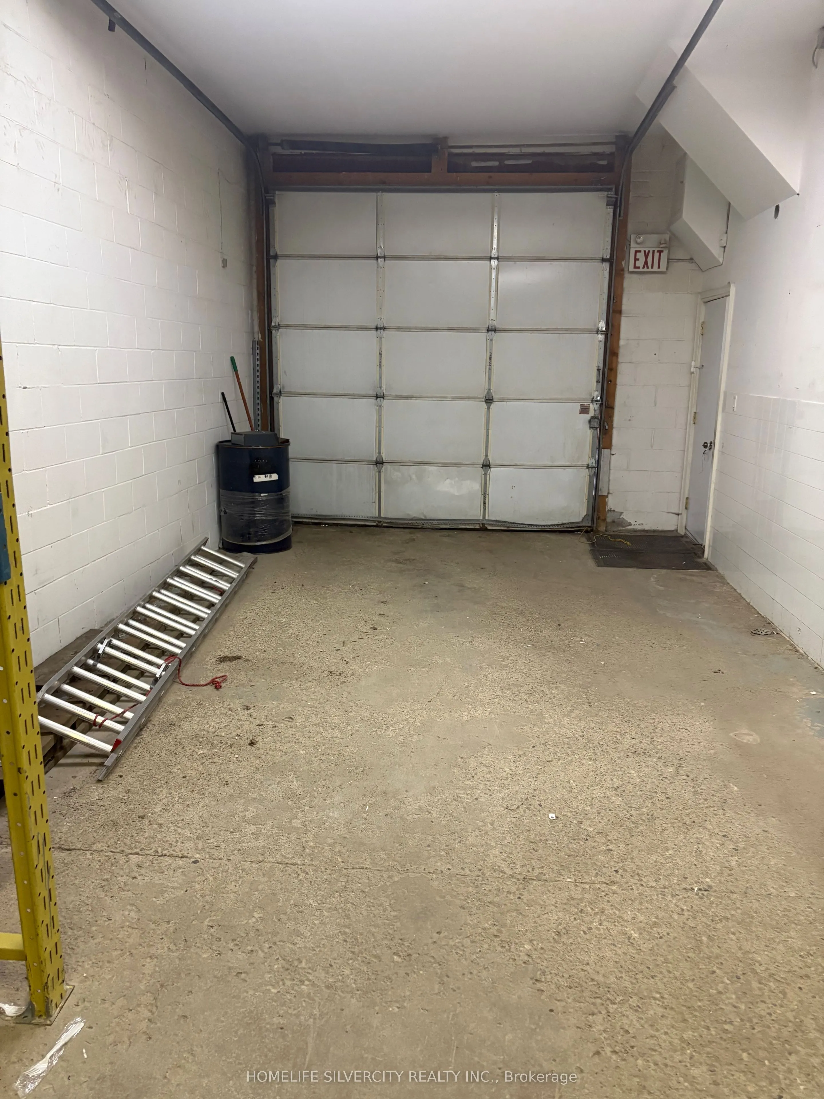 2131 Williams Parkway E, #17