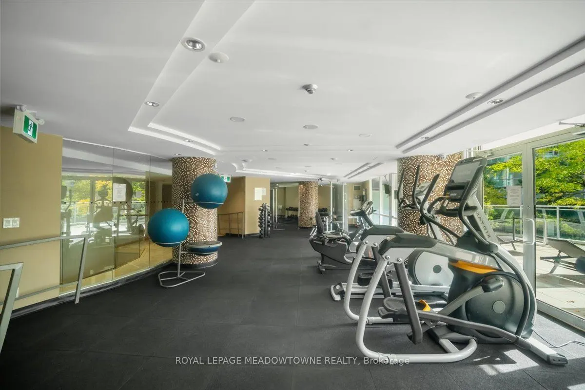 220 Burnhamthorpe Road W, #914