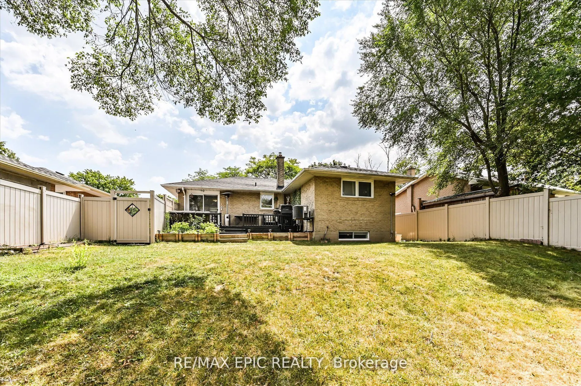 2683 TRUSCOTT Drive, #LOWER