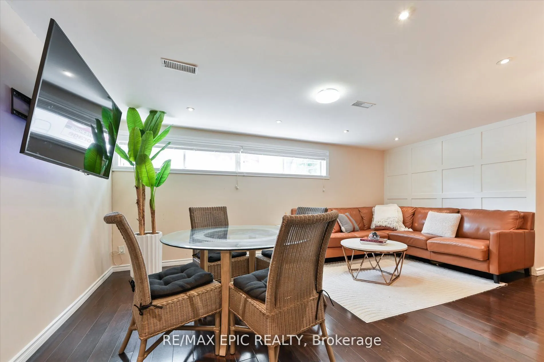 2683 TRUSCOTT Drive, #LOWER