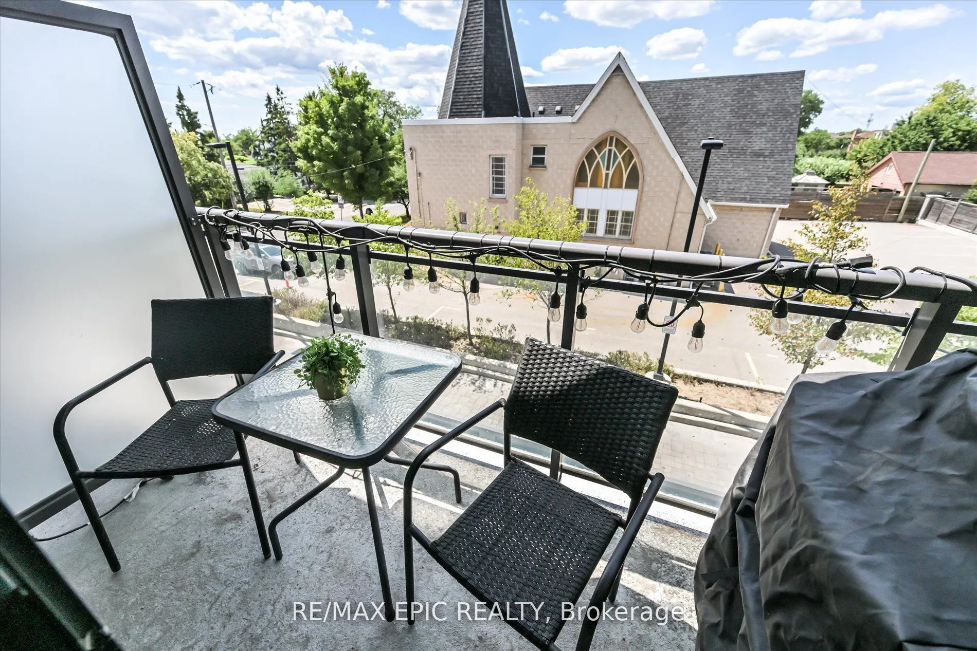 16 McAdam Avenue, #204