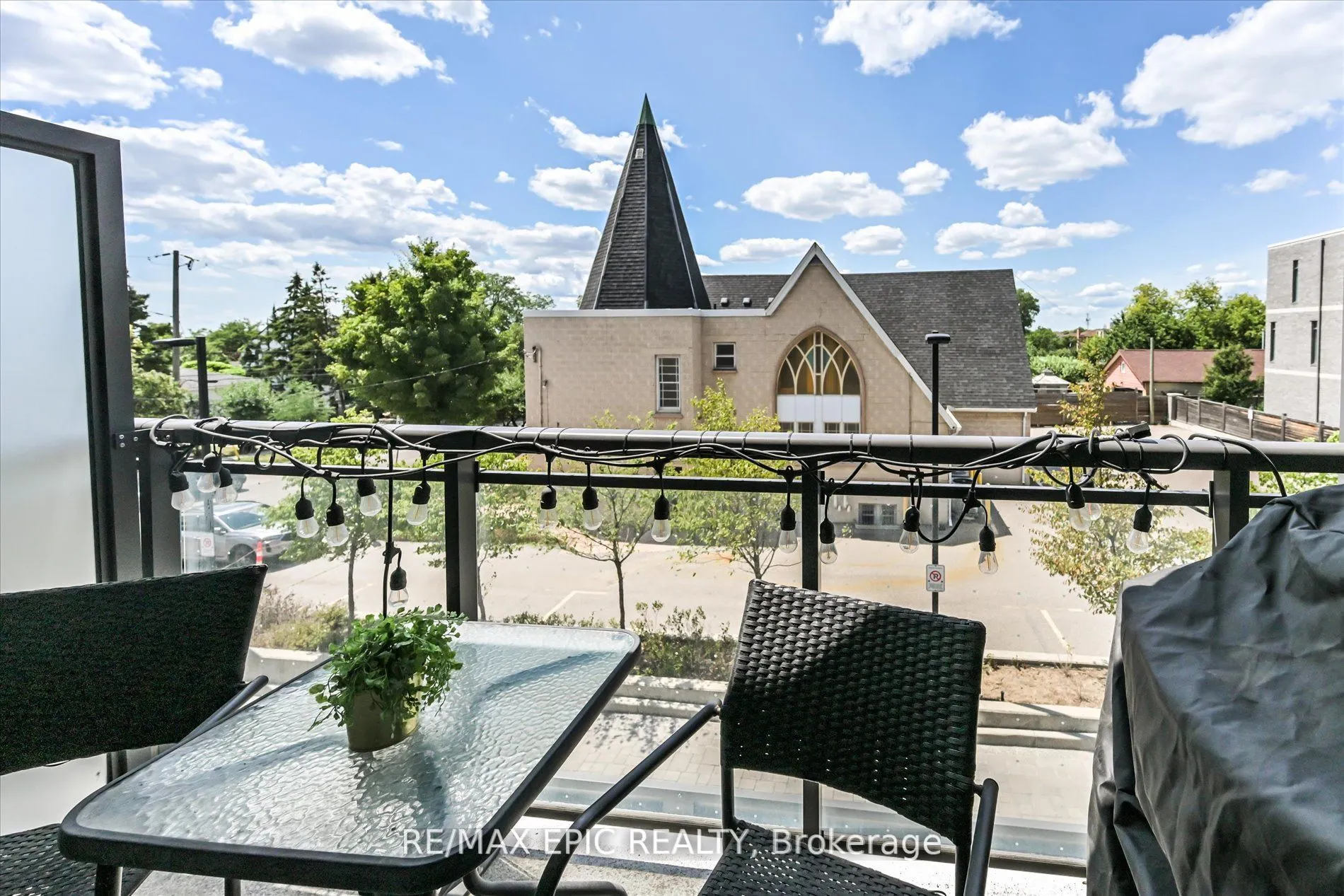 16 McAdam Avenue, #204