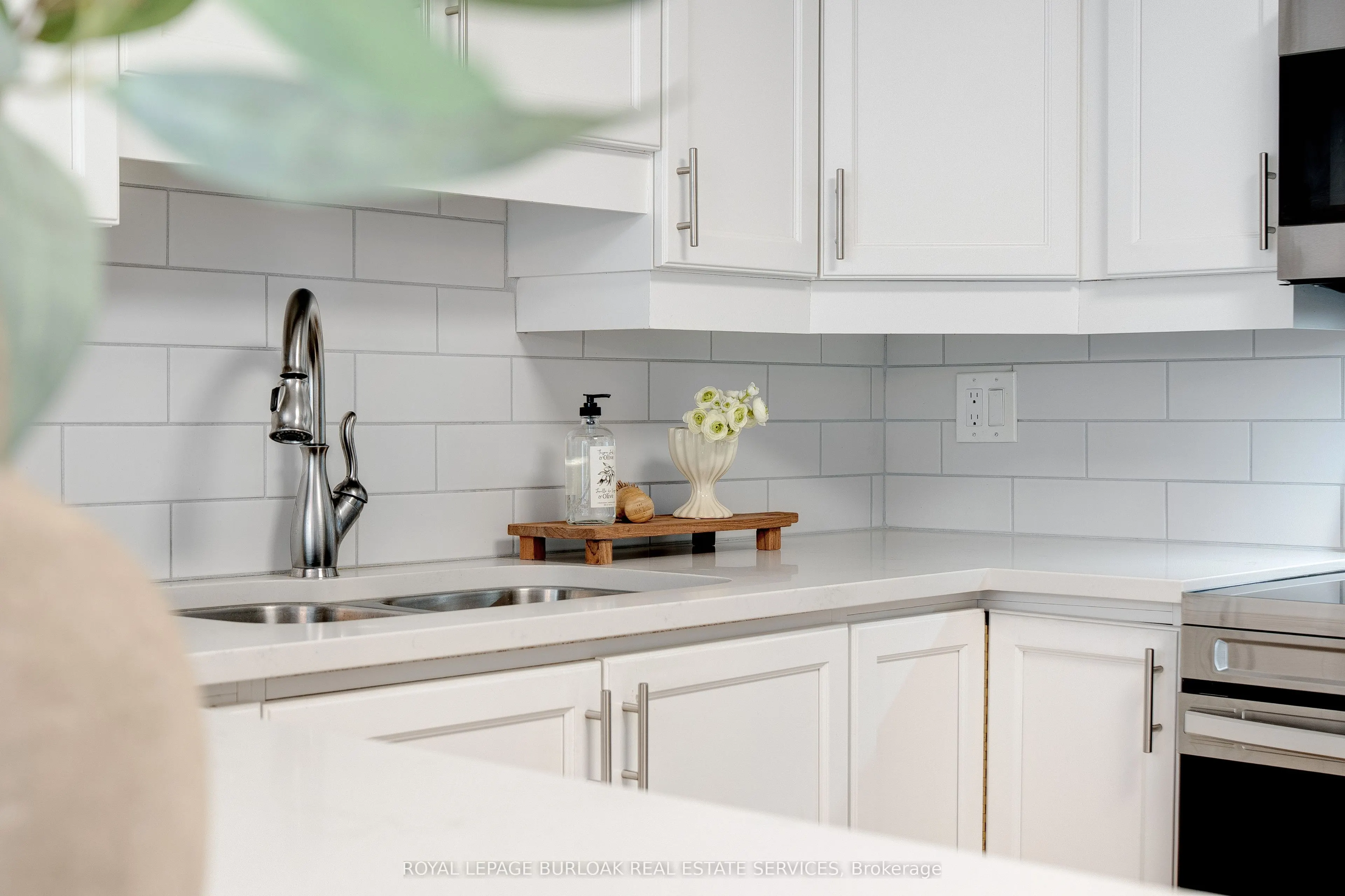 1272 Ontario Street, #204