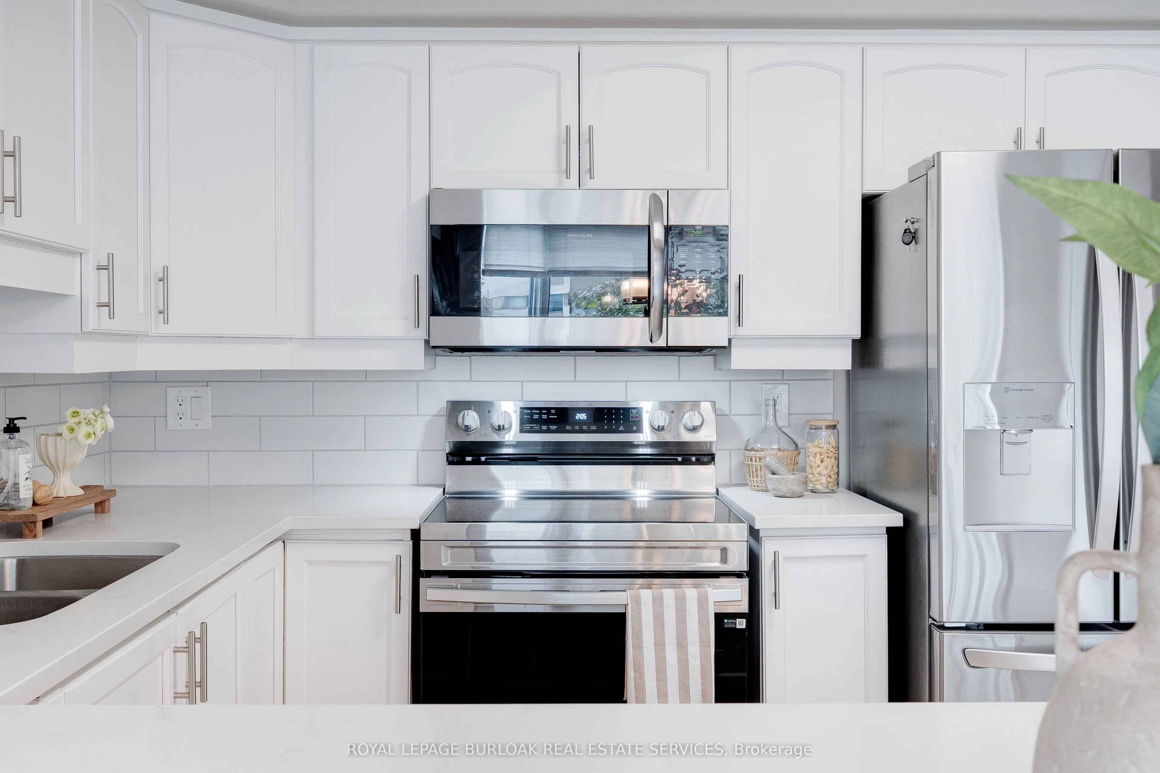 1272 Ontario Street, #204