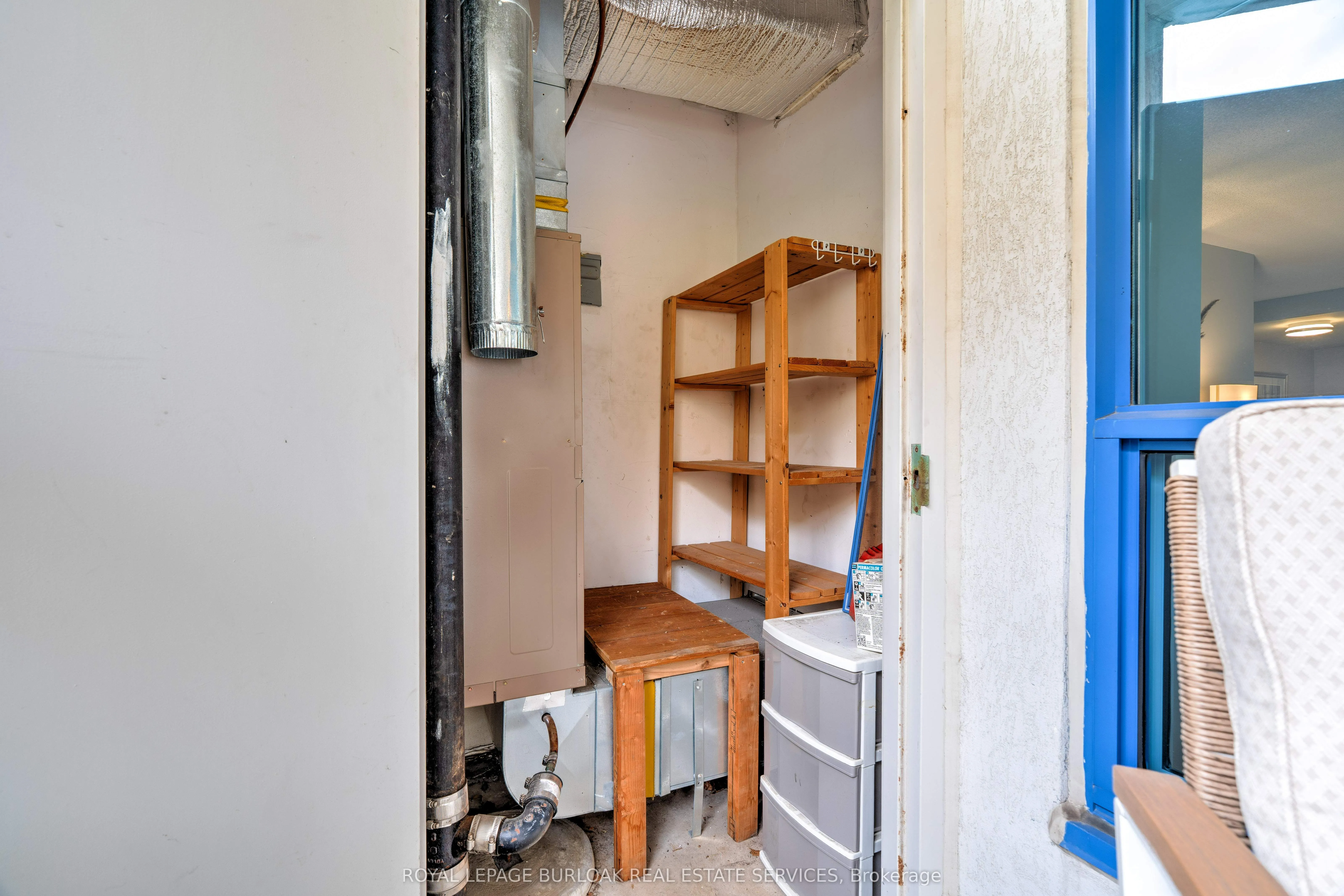 1272 Ontario Street, #204