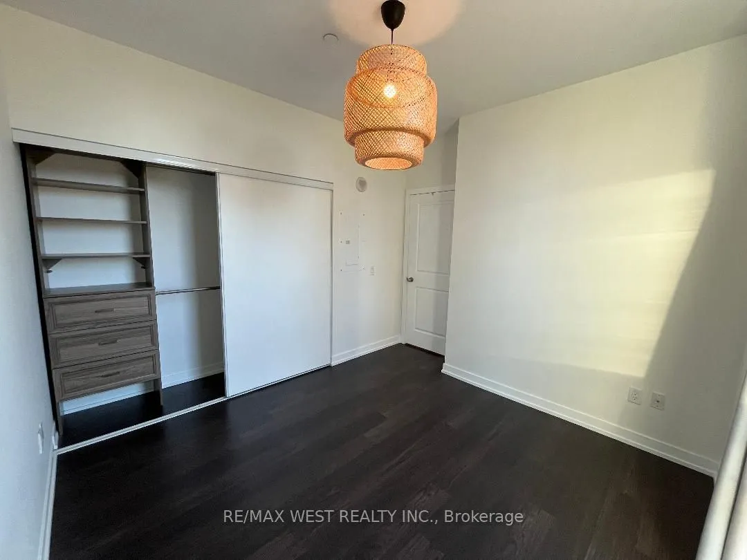 8 Fieldway Road, #608