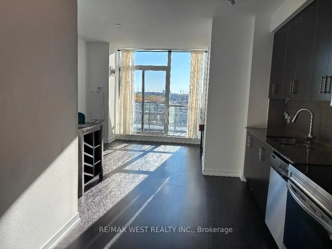 8 Fieldway Road, #608