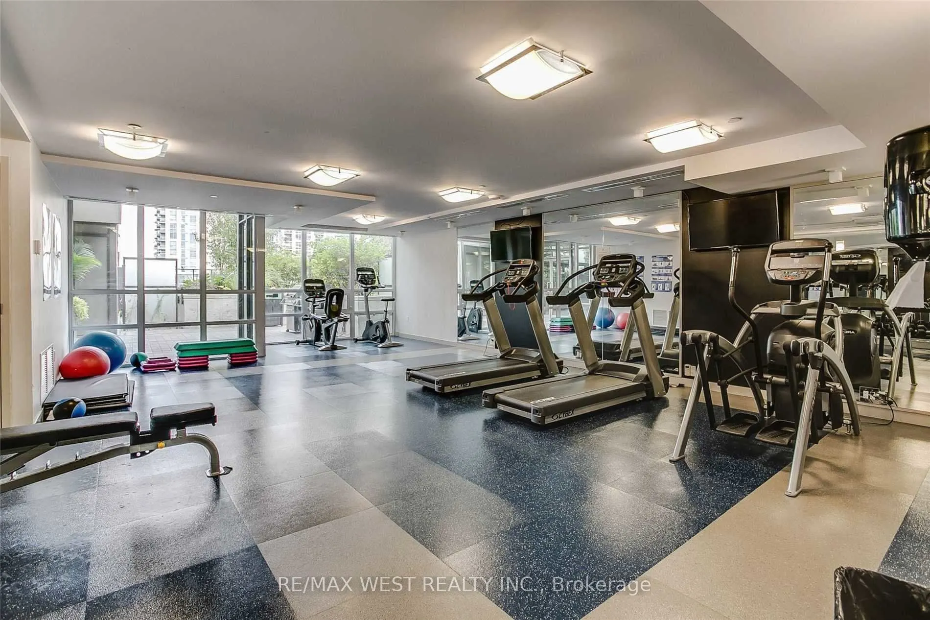 8 Fieldway Road, #608