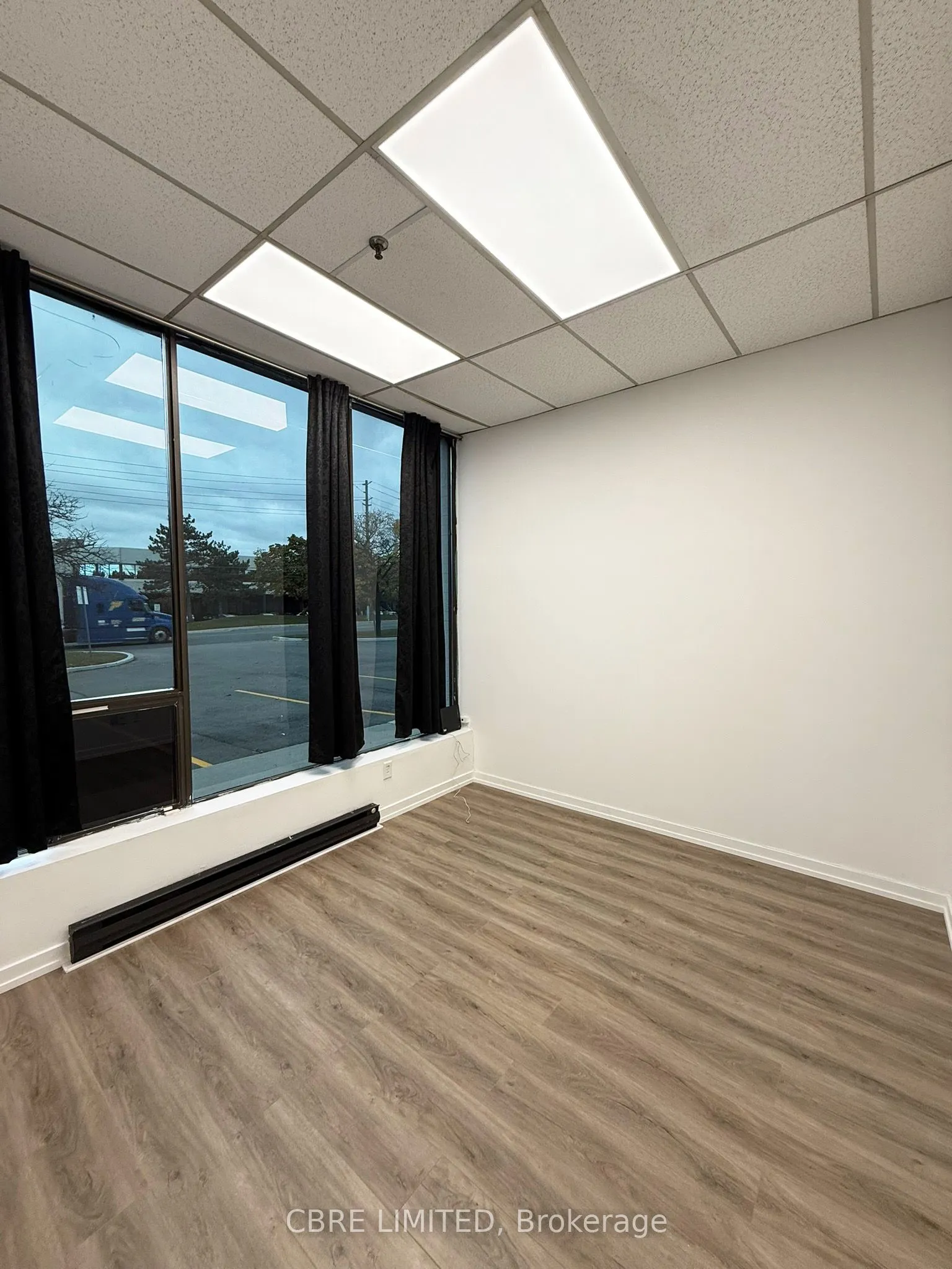 975 Mid-Way Boulevard, #8