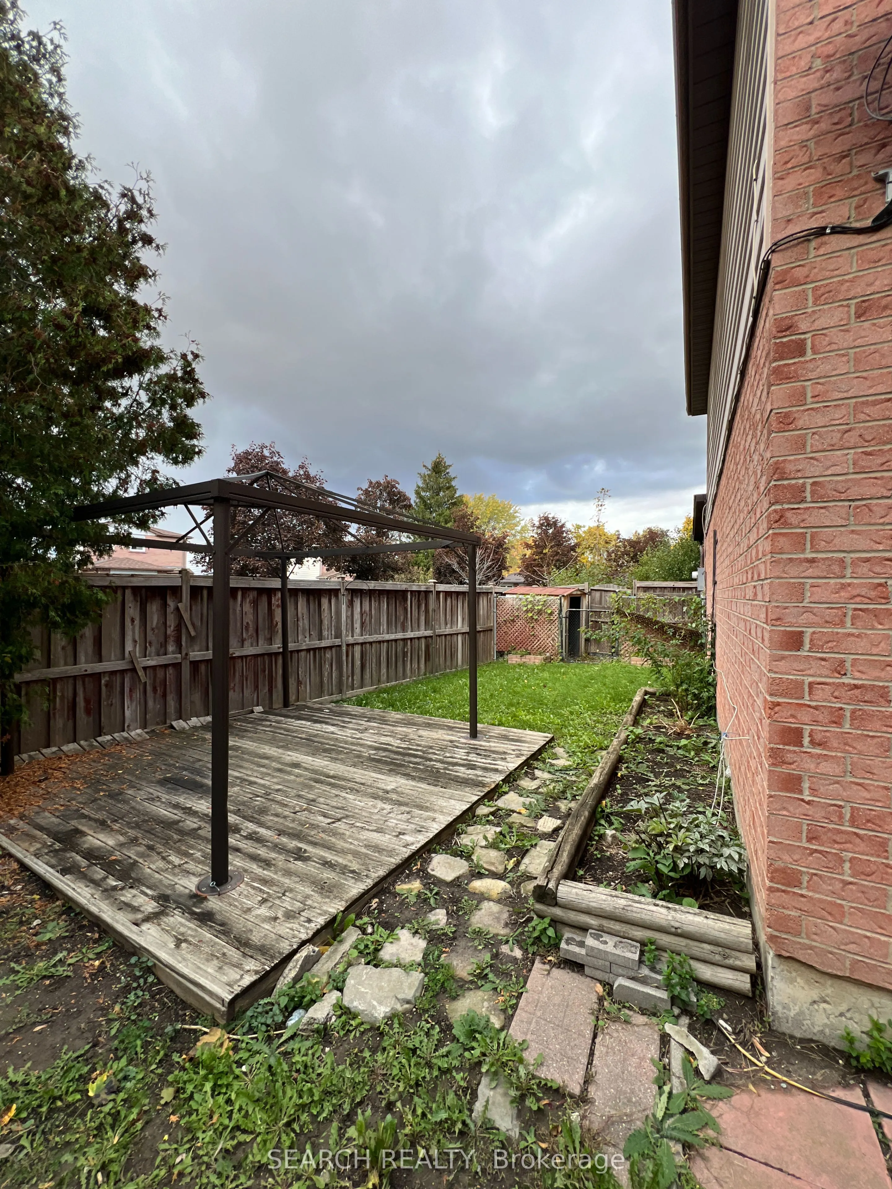 93 Martindale Crescent