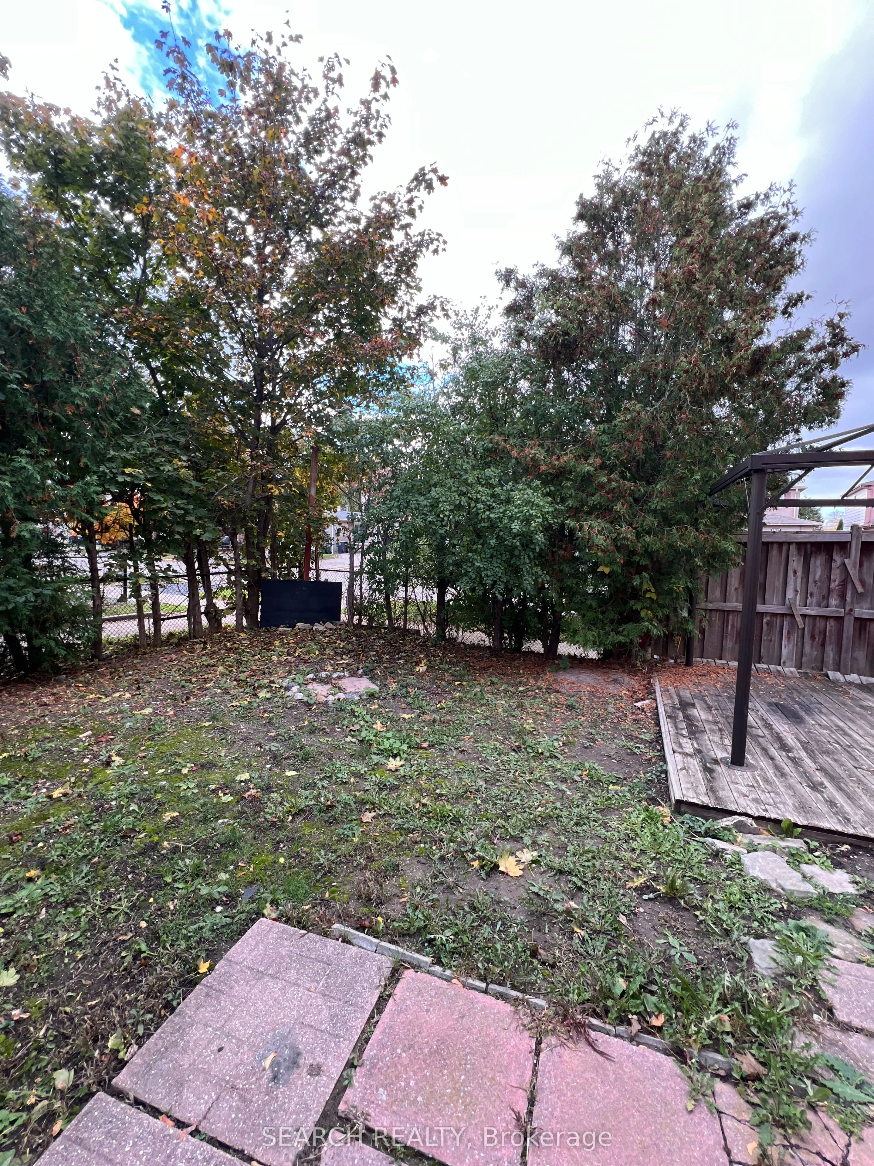 93 Martindale Crescent