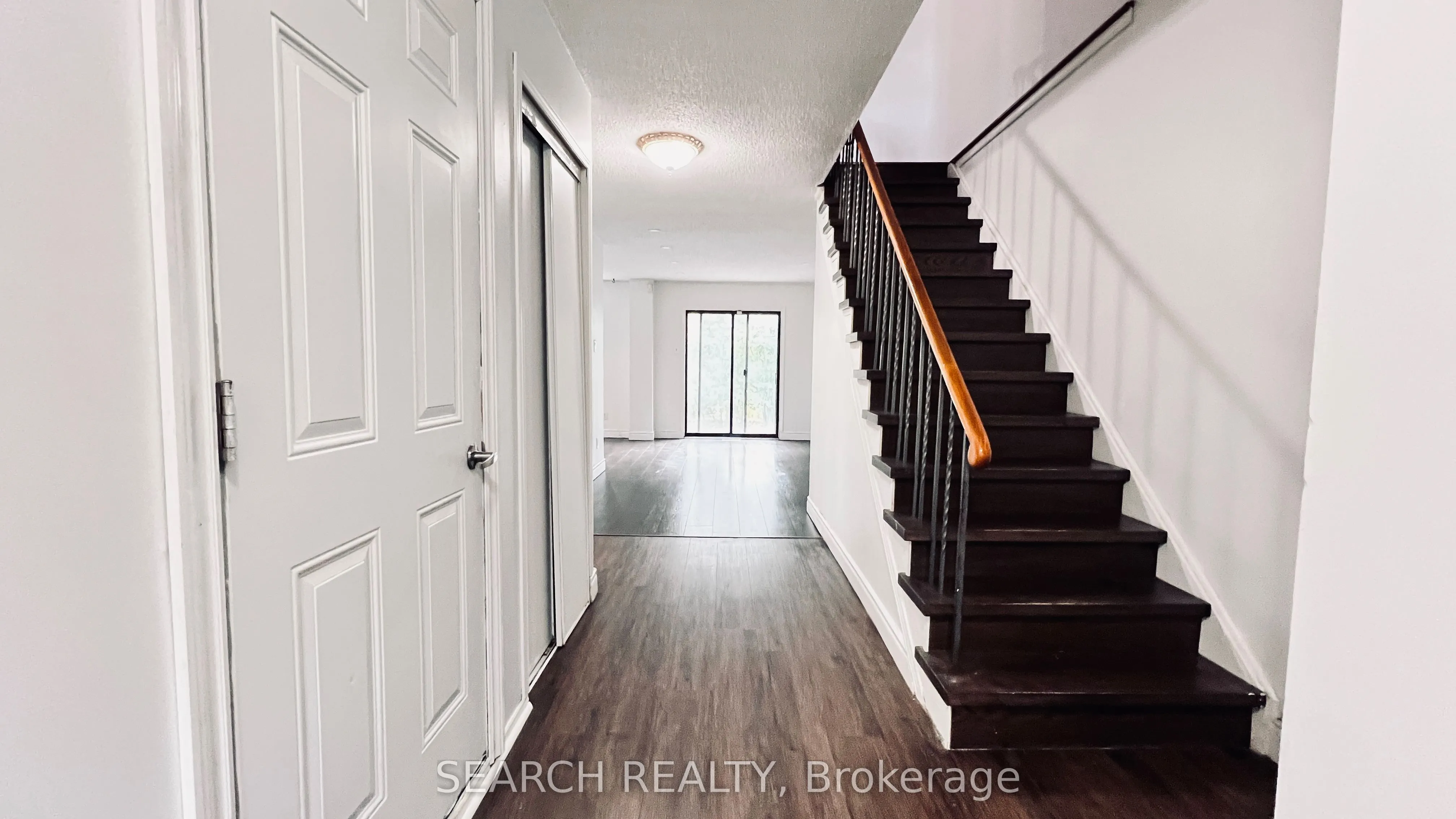 93 Martindale Crescent