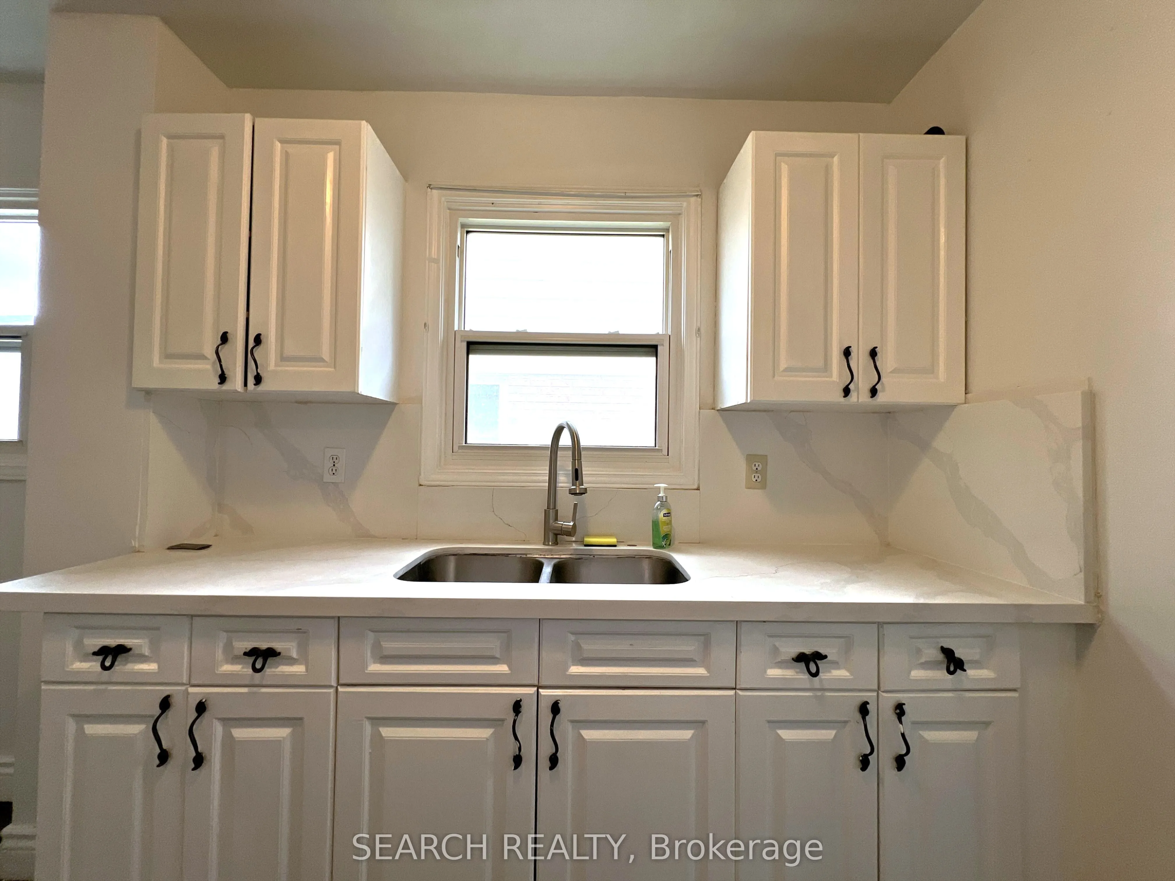 93 Martindale Crescent