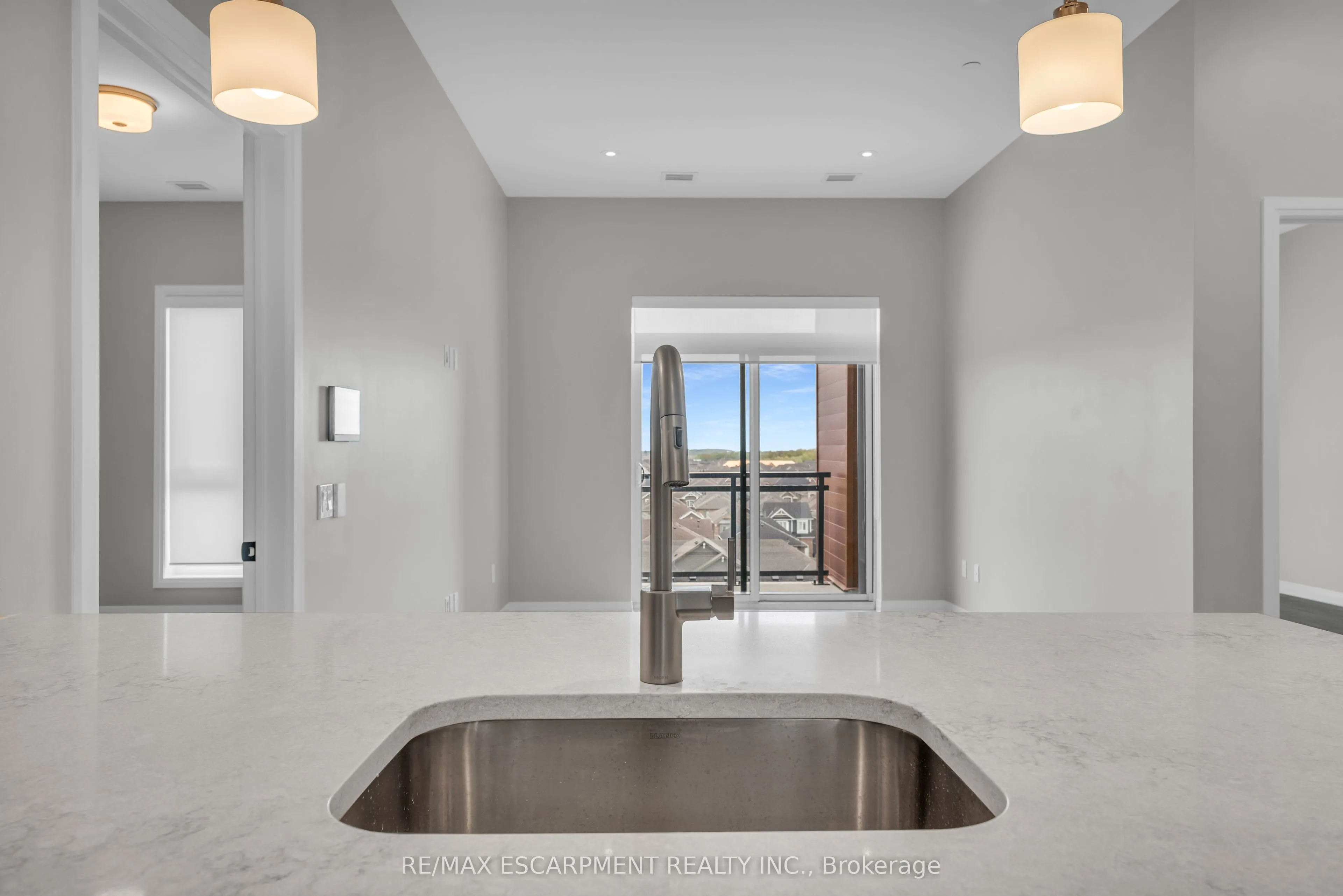 470 Gordon Krantz Avenue, #601