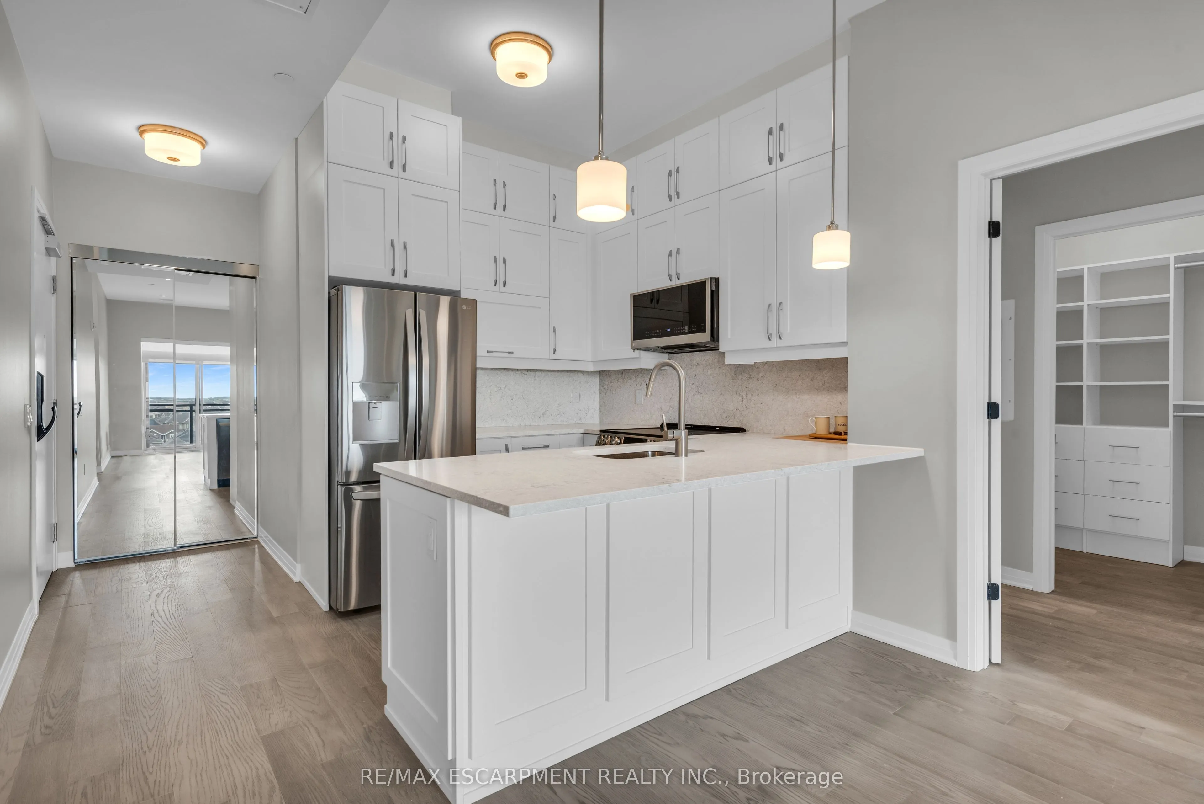 470 Gordon Krantz Avenue, #601