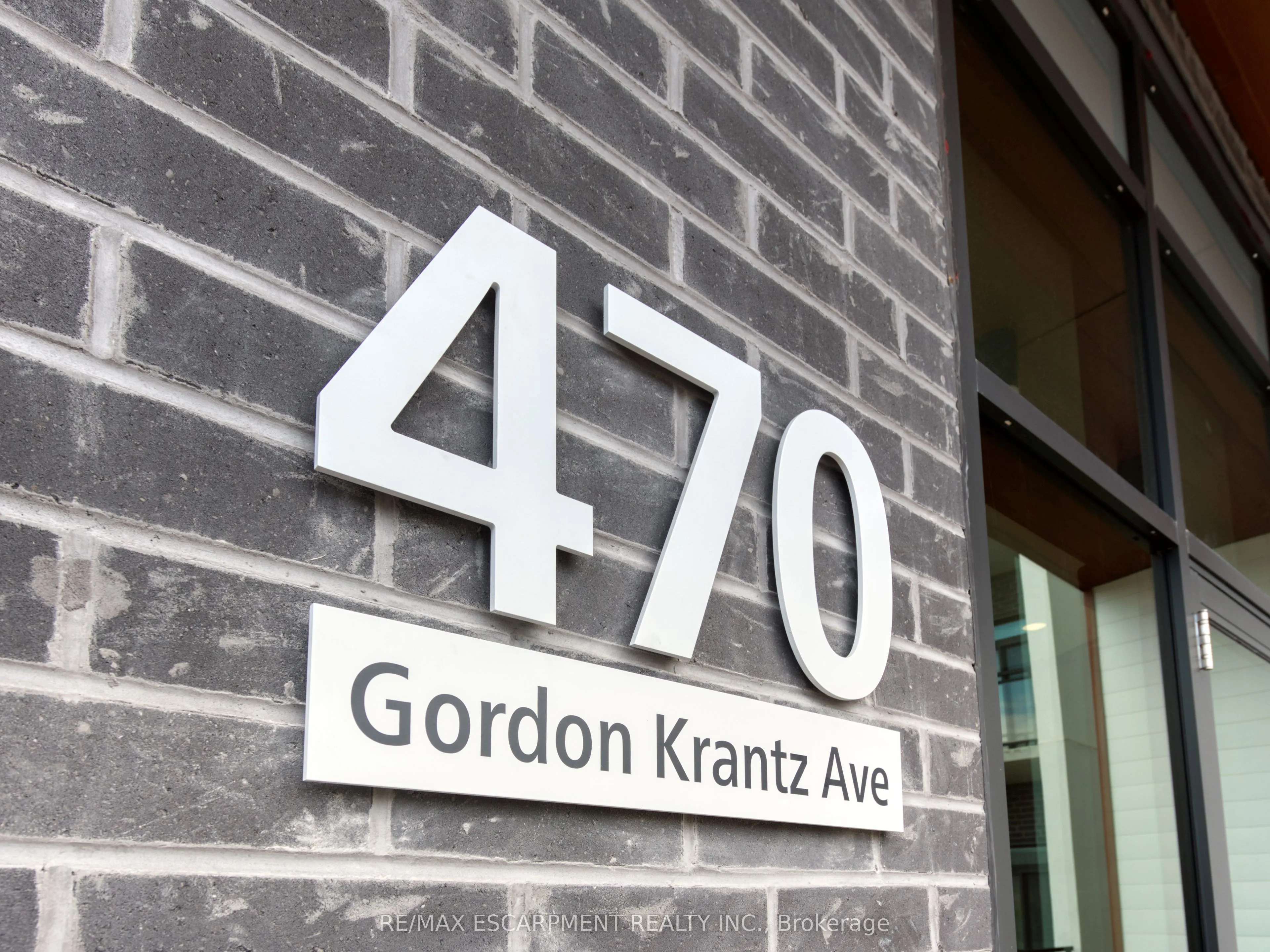 470 Gordon Krantz Avenue, #601