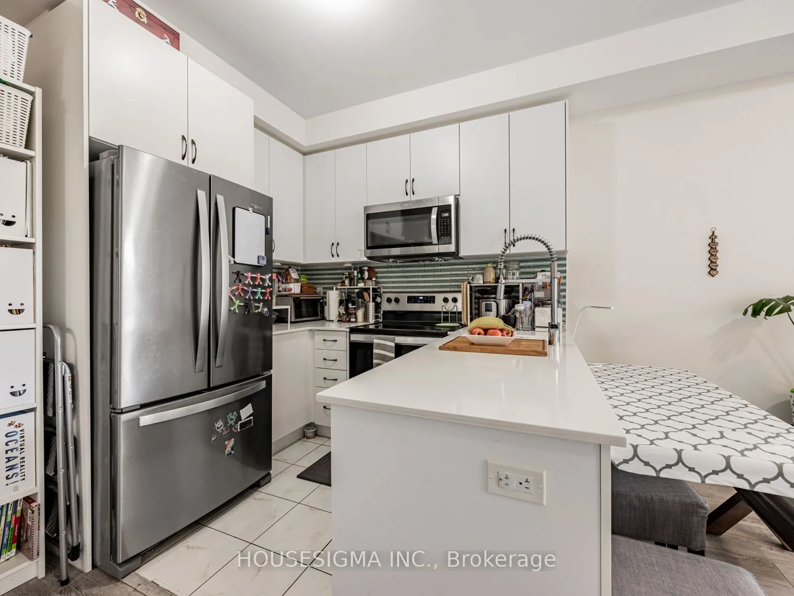 713 Lawrence Avenue W, #5