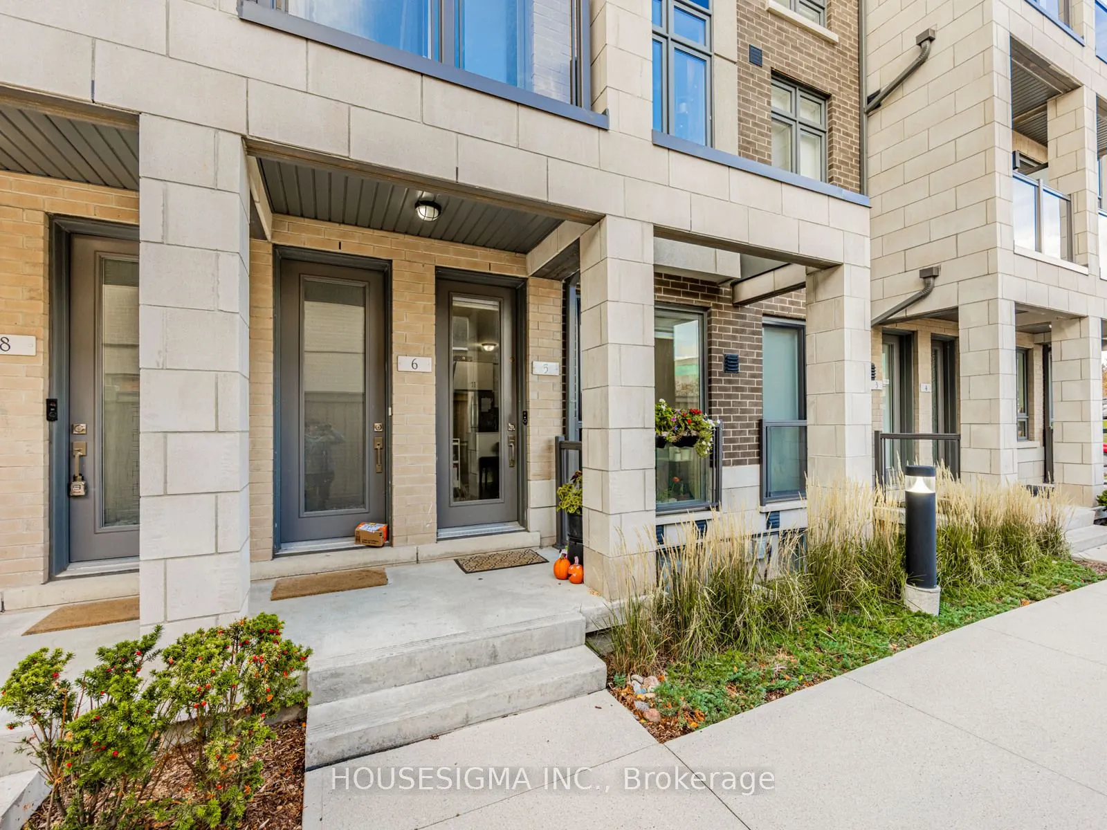 713 Lawrence Avenue W, #5