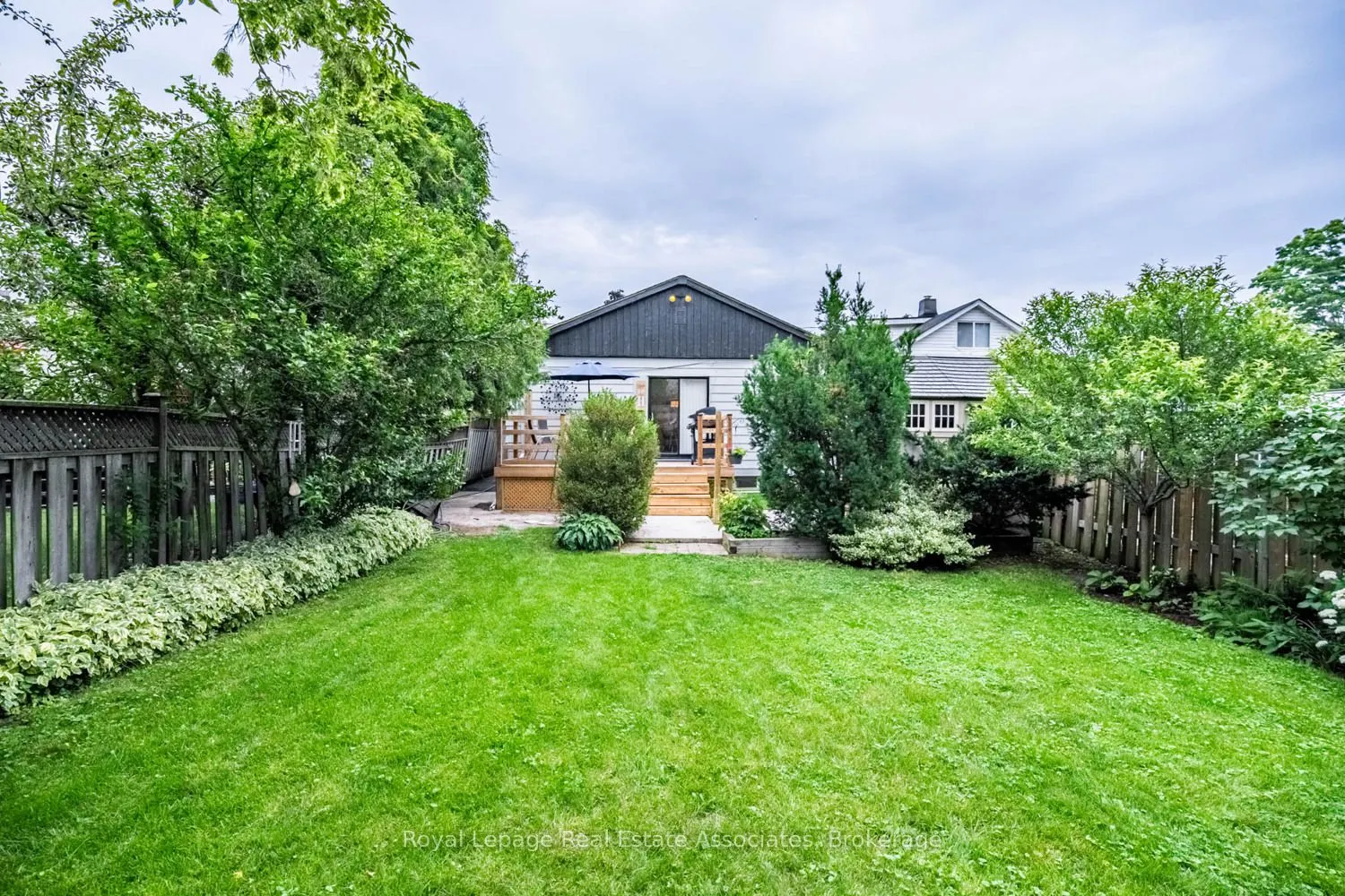 1094 Eastmount Avenue