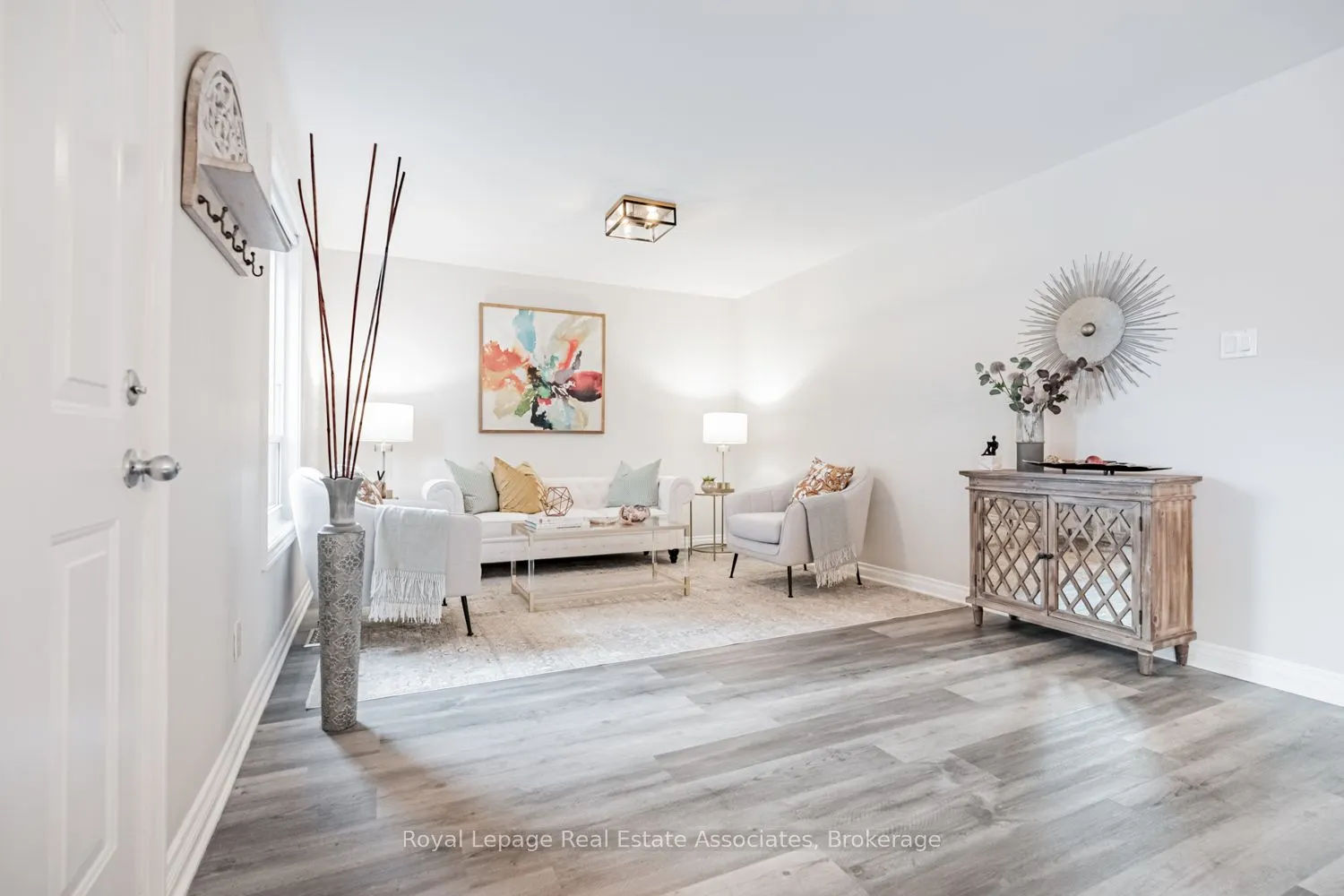 1094 Eastmount Avenue