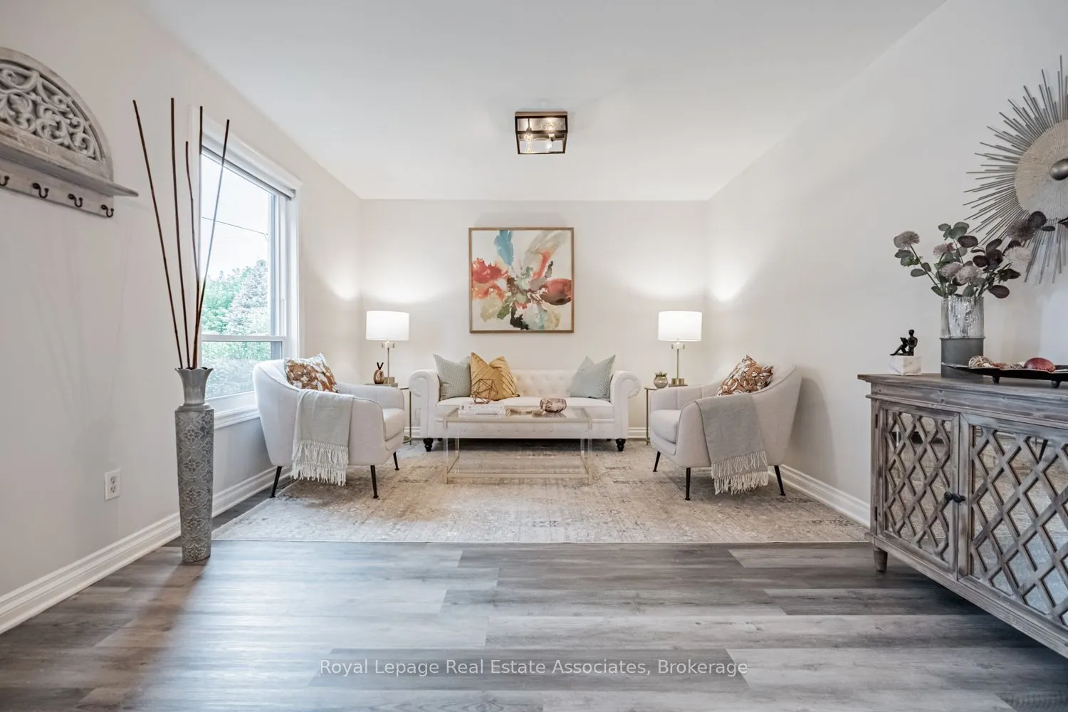 1094 Eastmount Avenue