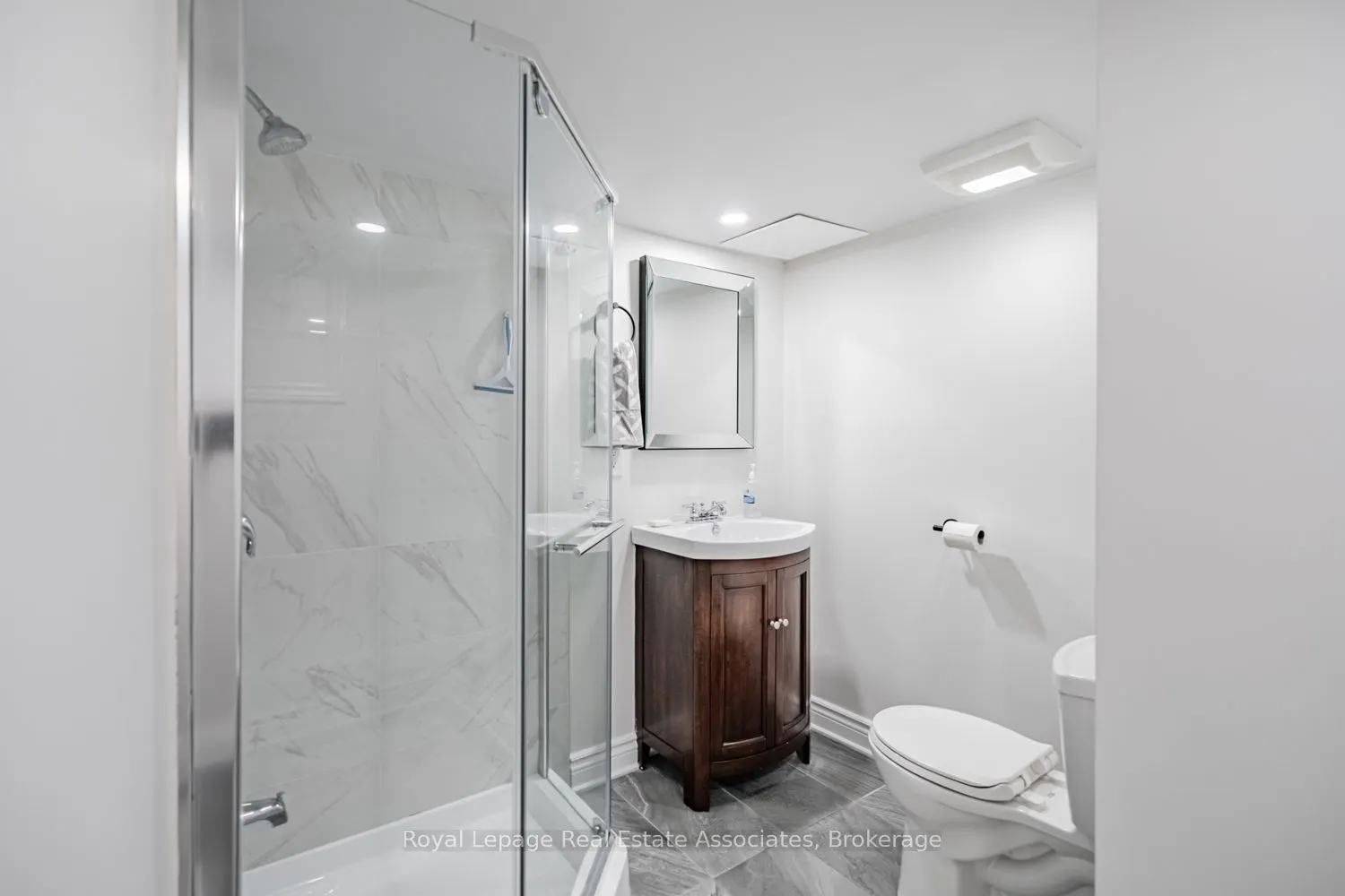 1094 Eastmount Avenue